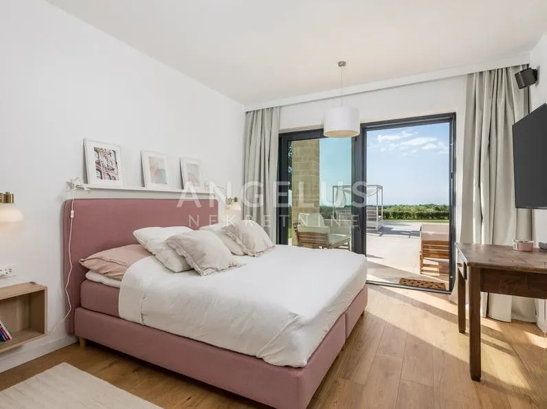 istra, višnjan - vila 402m2 s pogledom na more - slika 29