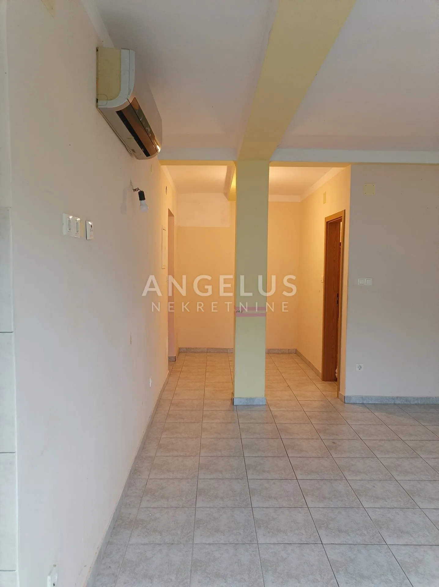 šolta, maslinica - jednosoban stan u centru maslinice, 43 m2 prodaja - slika 3