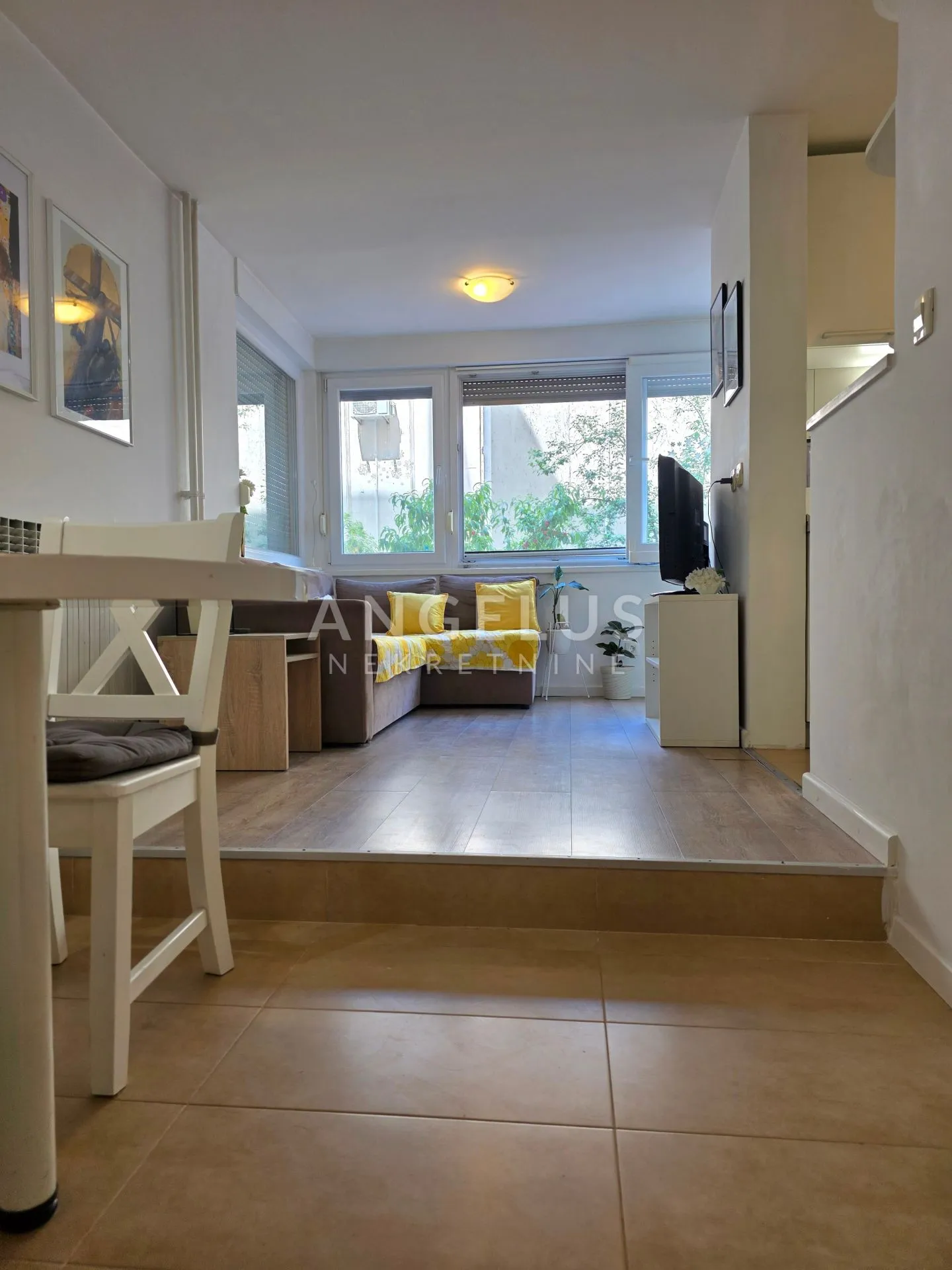 split 3 - dvosoban stan 60m2 sa velikom terasom 140m2 prodaja - slika 12