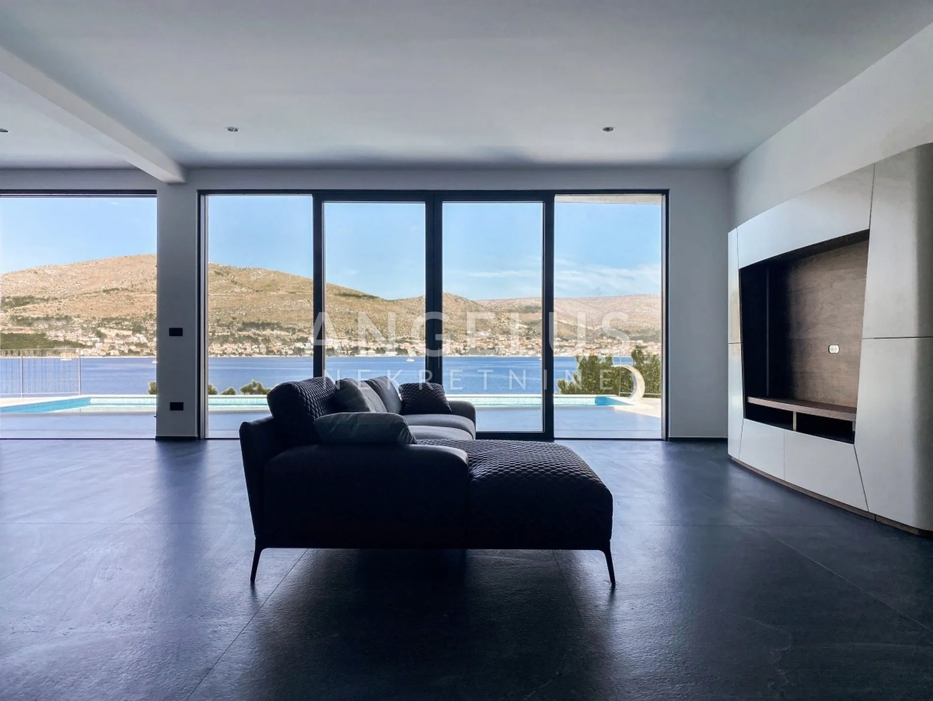 čiovo - super luksuzna vila prvi red do mora, 350 m2 - slika 7