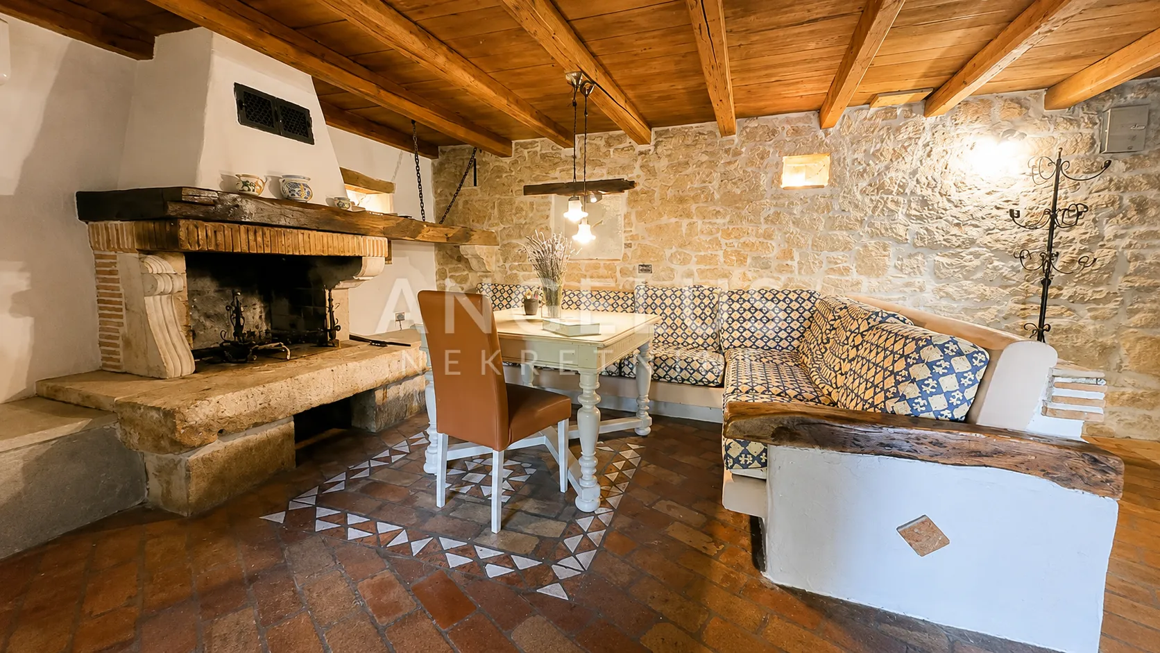 istra, višnjan - kamena kuća za dugoročni najam, 150m2 - slika 5