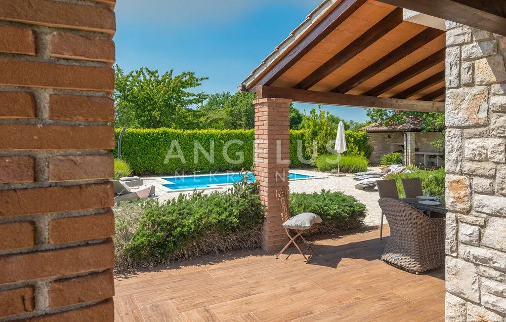 istra, sv. lovreč - vila s bazenom 120m2 - slika 29