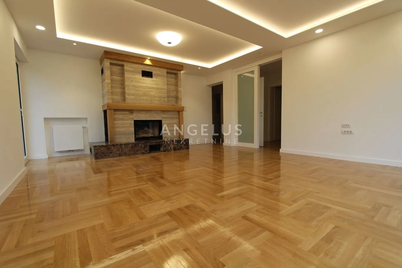Zagreb, Mlinovi - luksuzna kuća 450 m2 s bazenom, garažom i vrtom