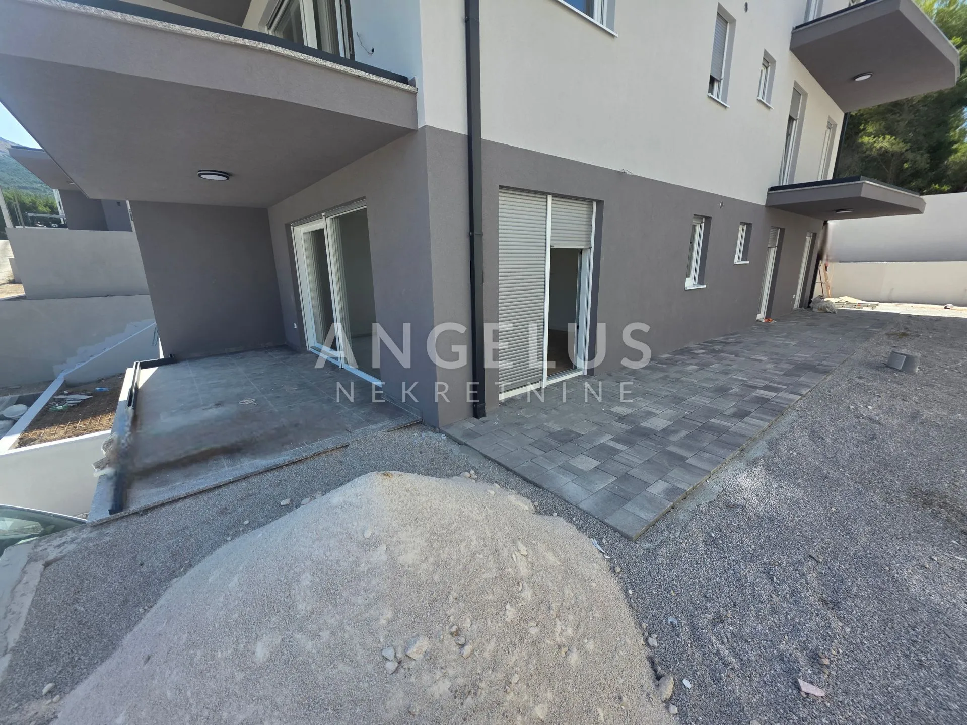 strožanac, podstrana - novogradnja, dvosoban stan, parking prodaja - slika 16
