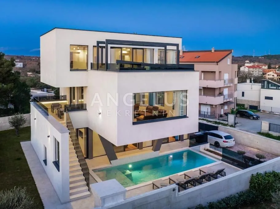 istra, medulin - villa s bazenom 400m2 - slika 27