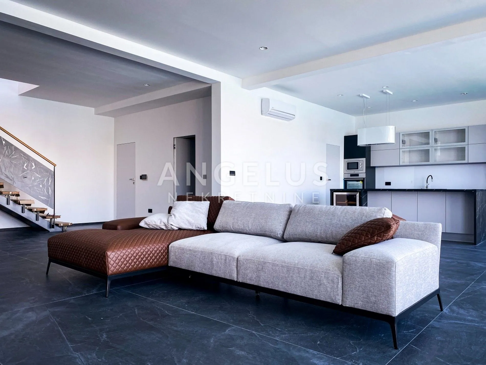 čiovo - super luksuzna vila prvi red do mora, 350 m2 - slika 9