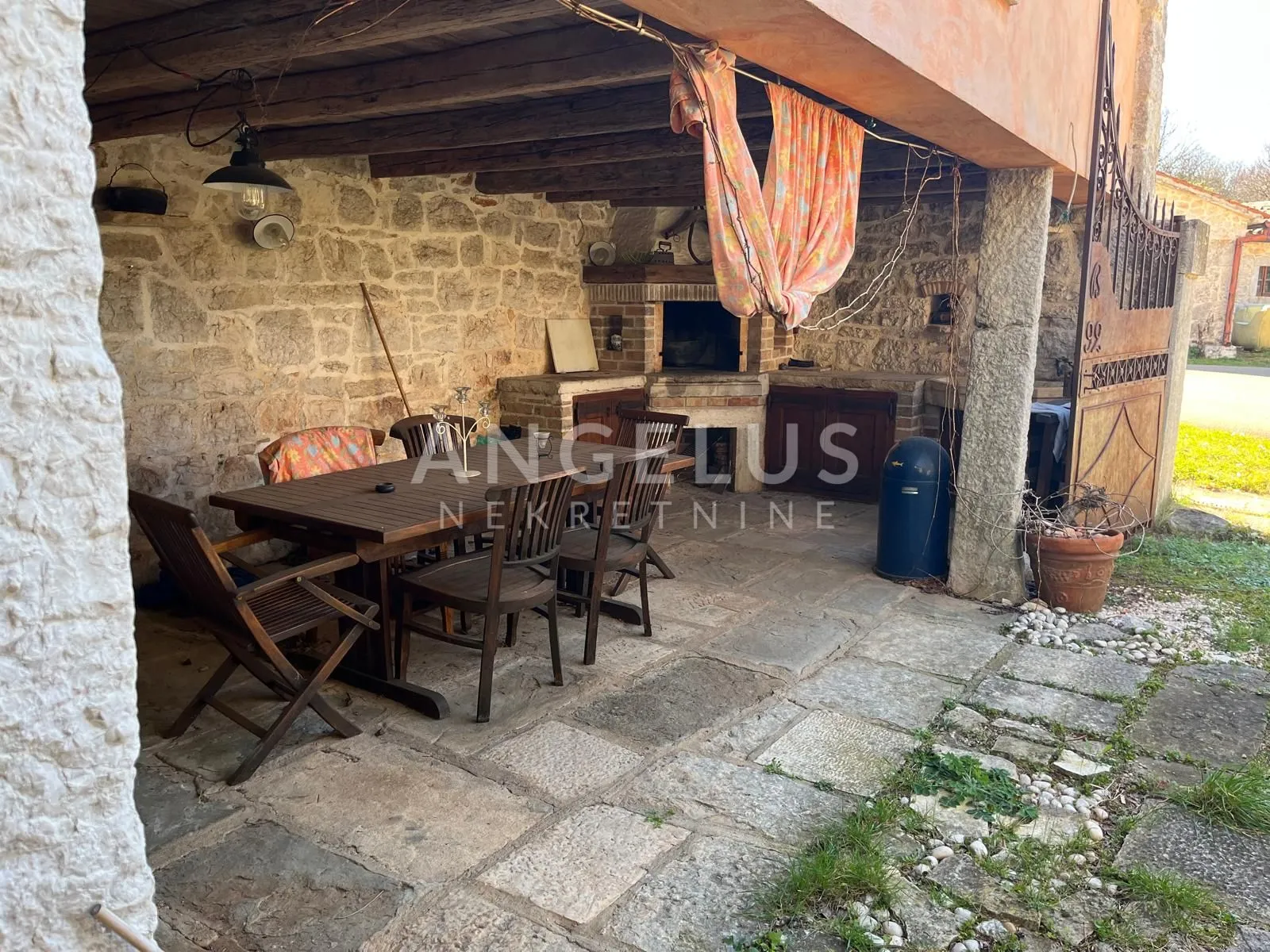 istra, višnjan - kamena kuća za dugoročni najam, 150m2 - slika 13