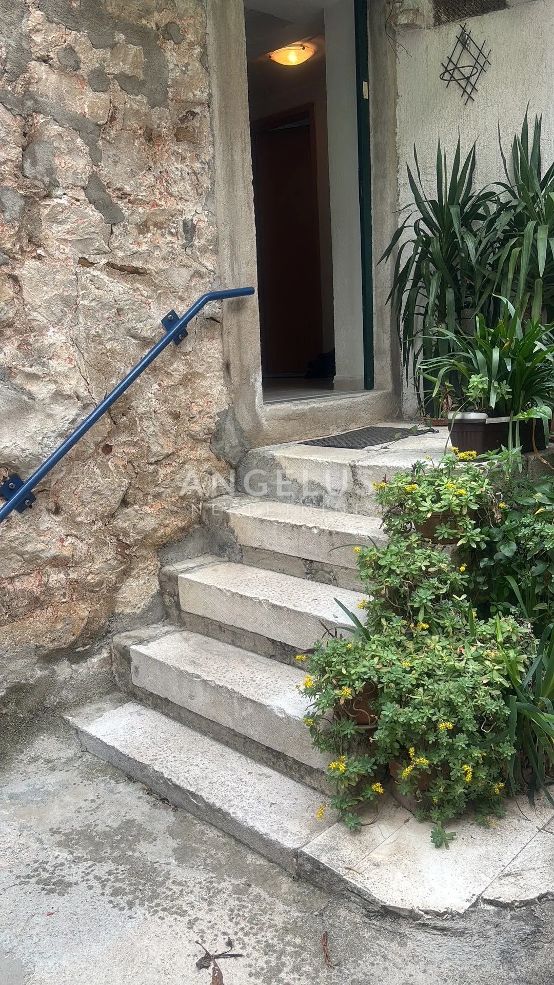 split, varoš - stan u kamenoj kući, 63 m2, prodaja - slika 9