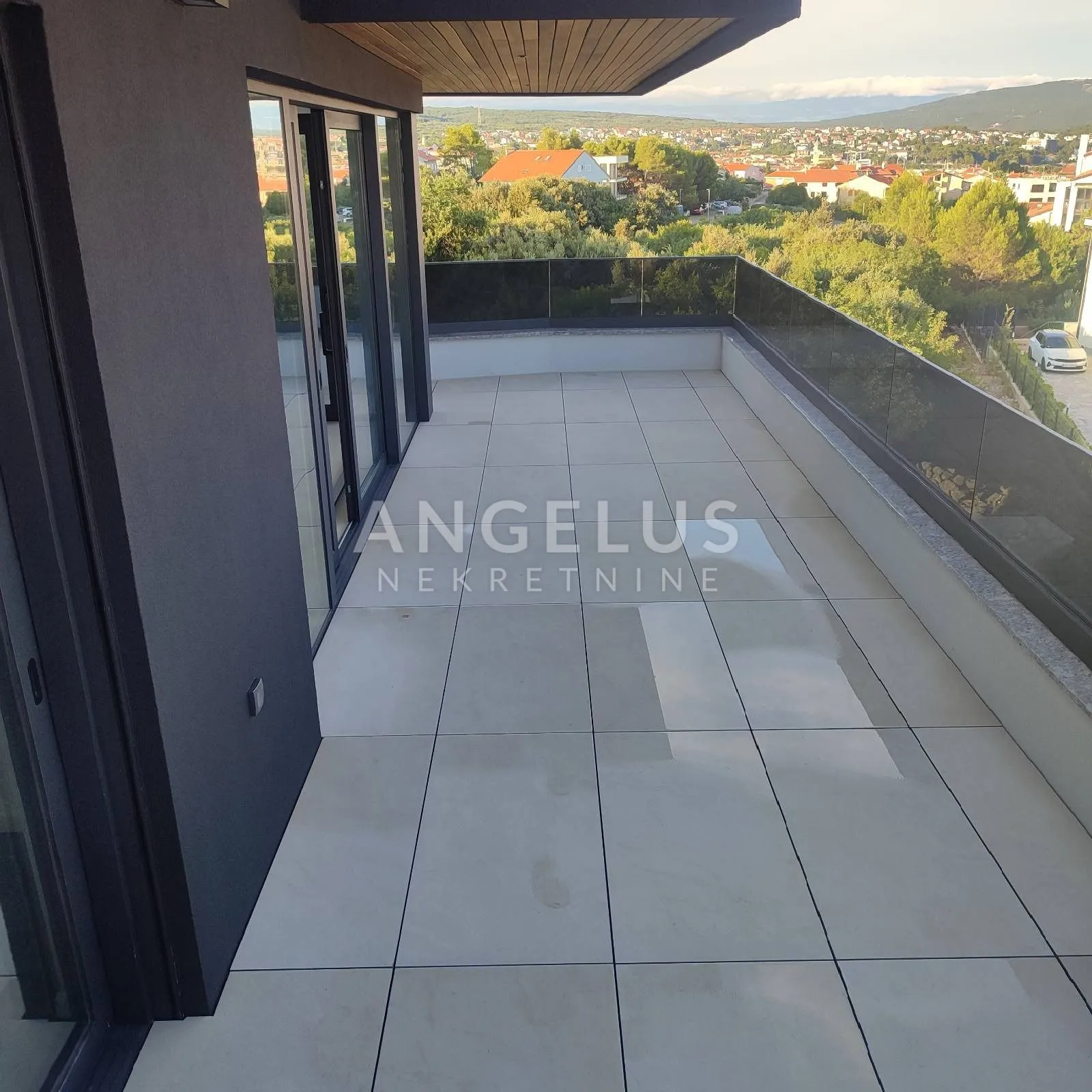 kvarner, krk - penthouse 135m2 s krovnom terasom i bazenom - slika 6