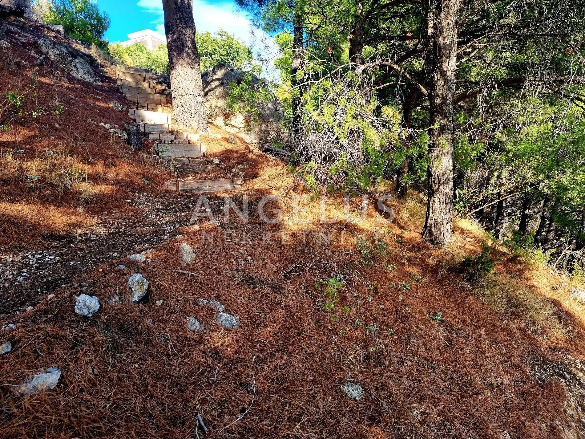 omiška rivijera - građ.zemljište prvi red do mora, pristup plaži - slika 19