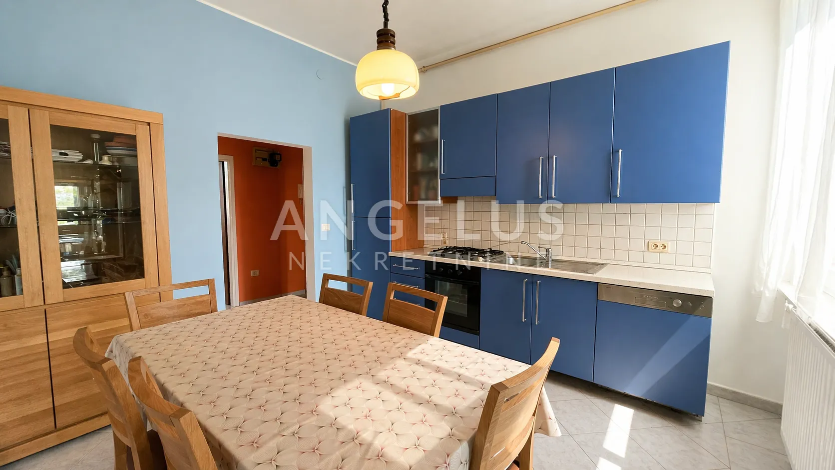 istra, pula - stan u austrougarskoj gradnji, 81m2 - slika 4
