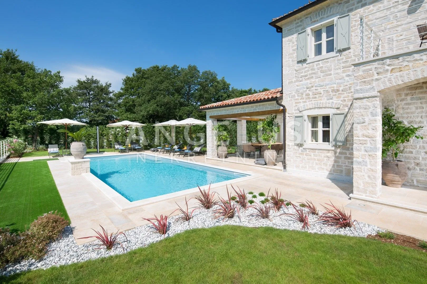 Istra - Luksuzna vila sa bazenom u atraktivnom okruženju, 359 m2 - Poreč