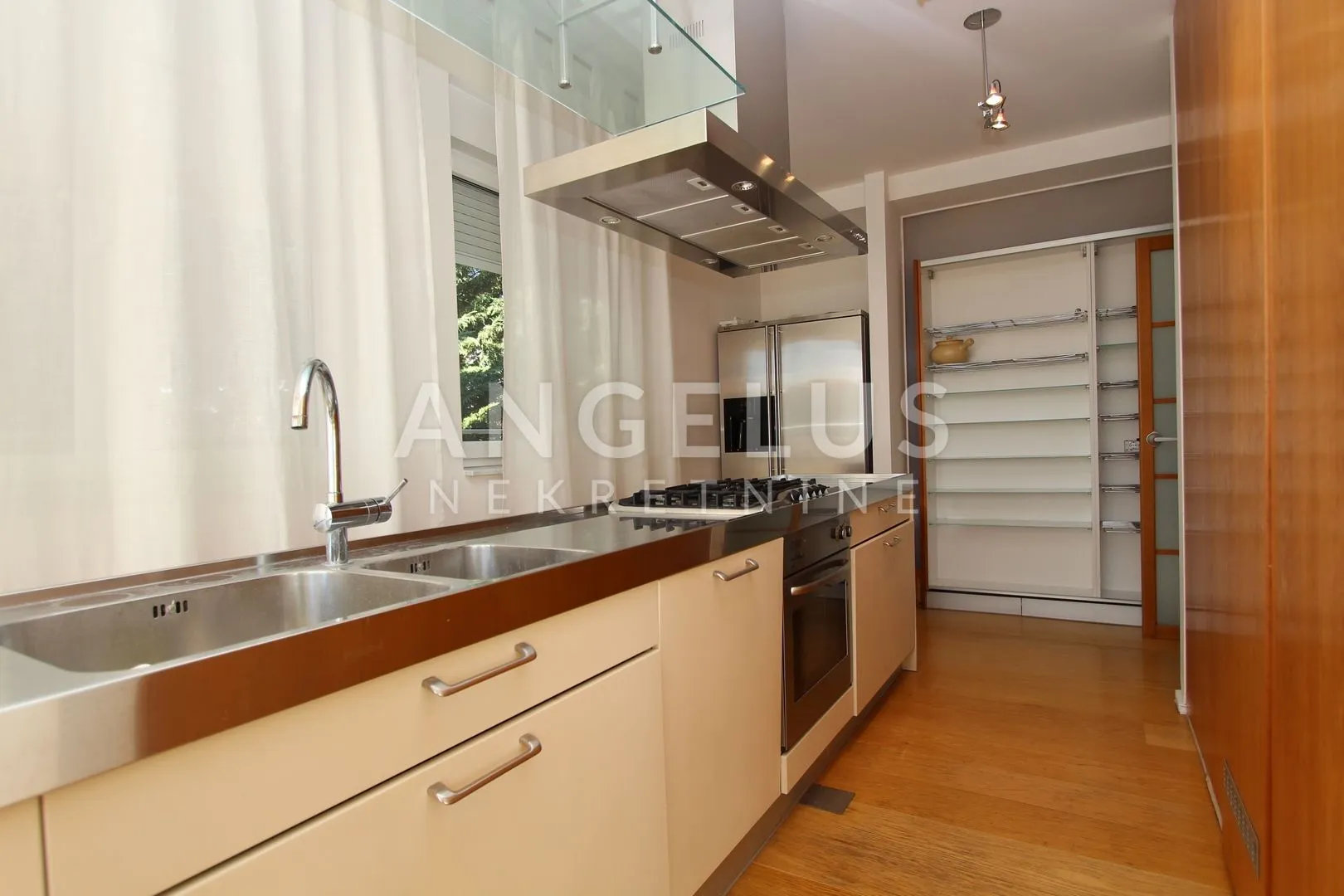 zagreb, pantovčak, luksuzni dvoetažni penthouse - slika 7