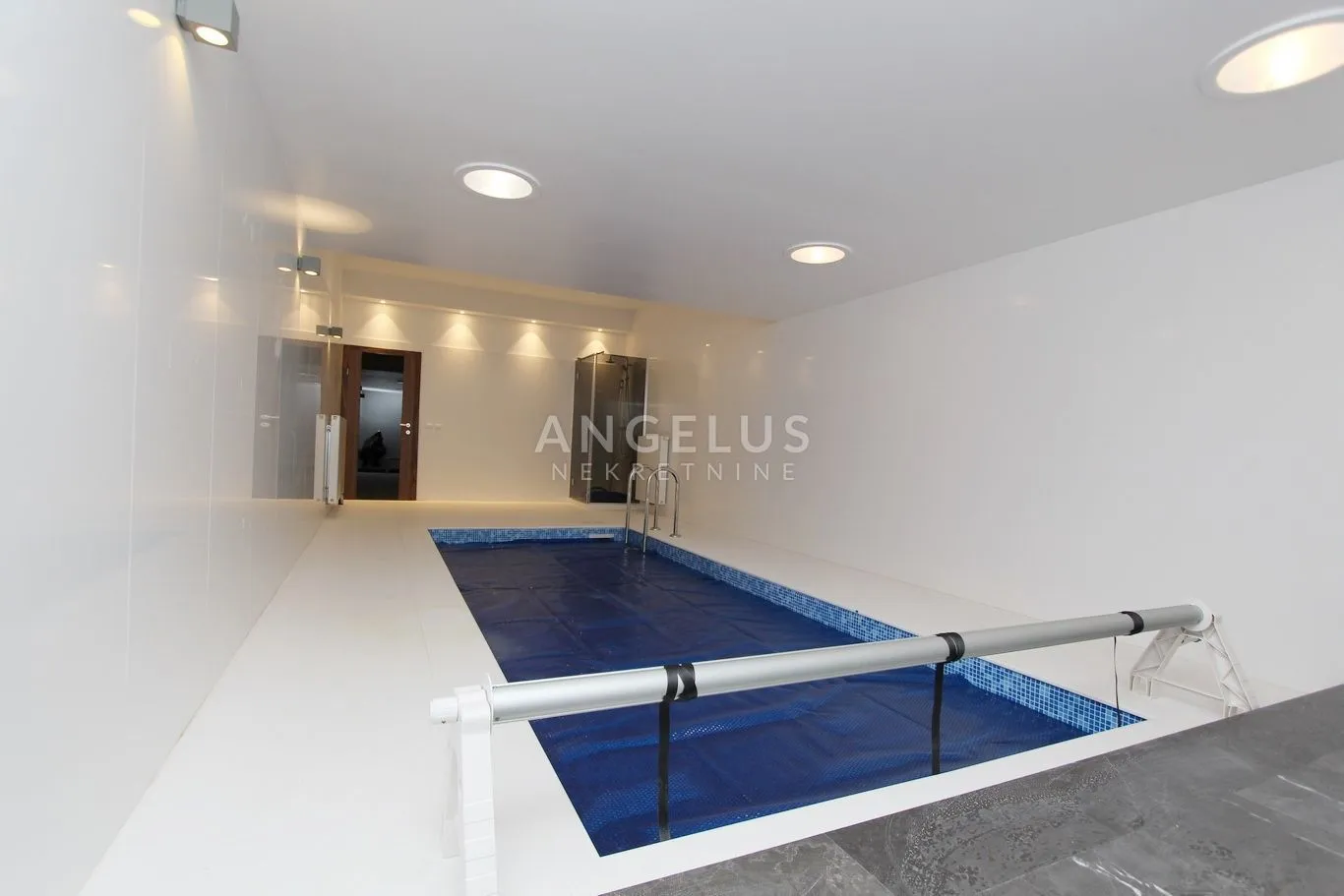 zagreb, mlinovi - luksuzna kuća 450 m2 s bazenom, garažom i vrtom - slika 7