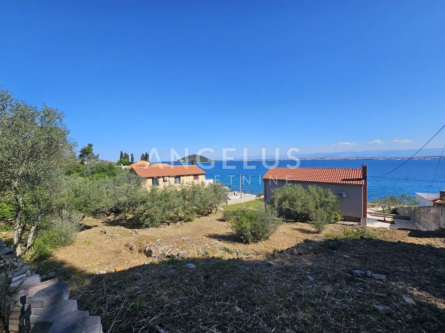 Otok Ugljan - Kali Zemljište sa građevinskom dozvolom 30m od mora