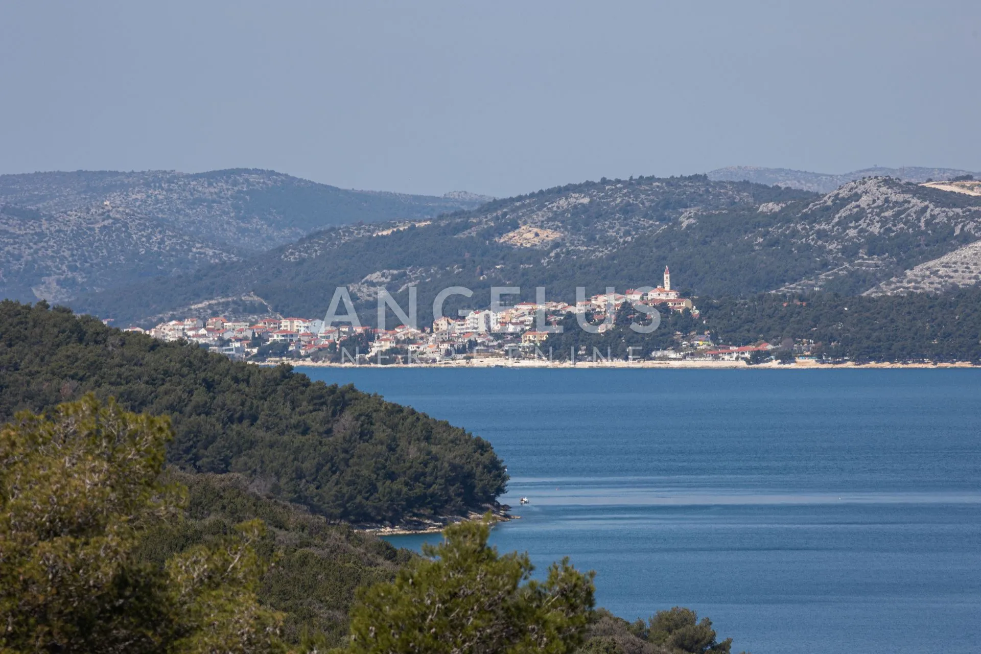 trogir, čiovo - moderna vila u nizu, sa bazenom i prekrasnim pogledom na more, 282 m2 - slika 7