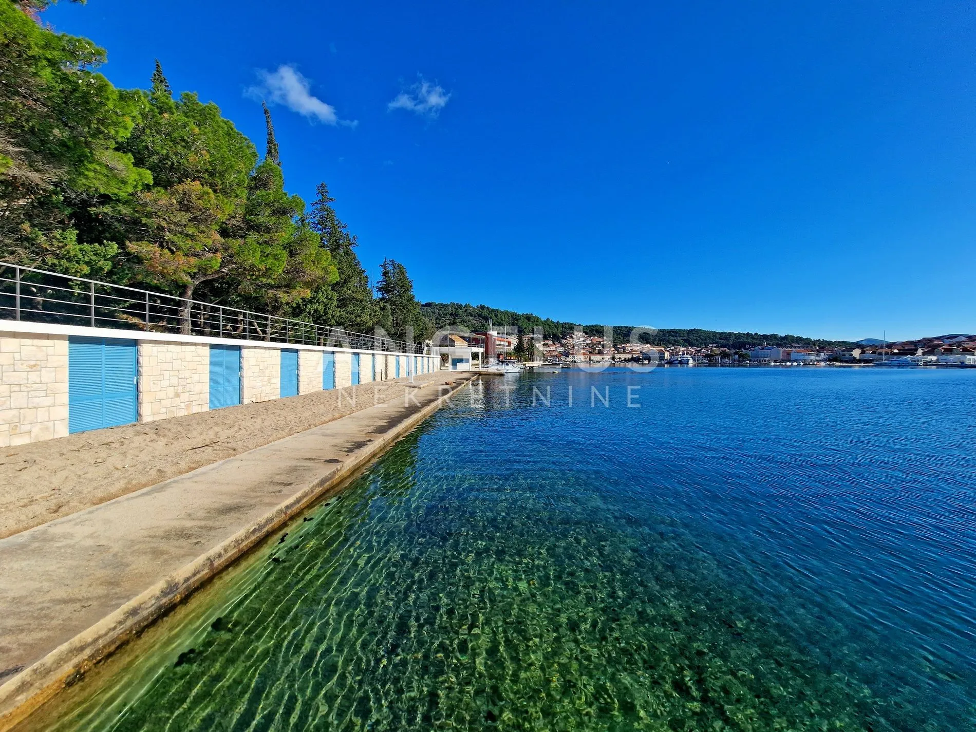otok korčula, vela luka – građevno zemljište s pogledom na more – 960 m2 - slika 9