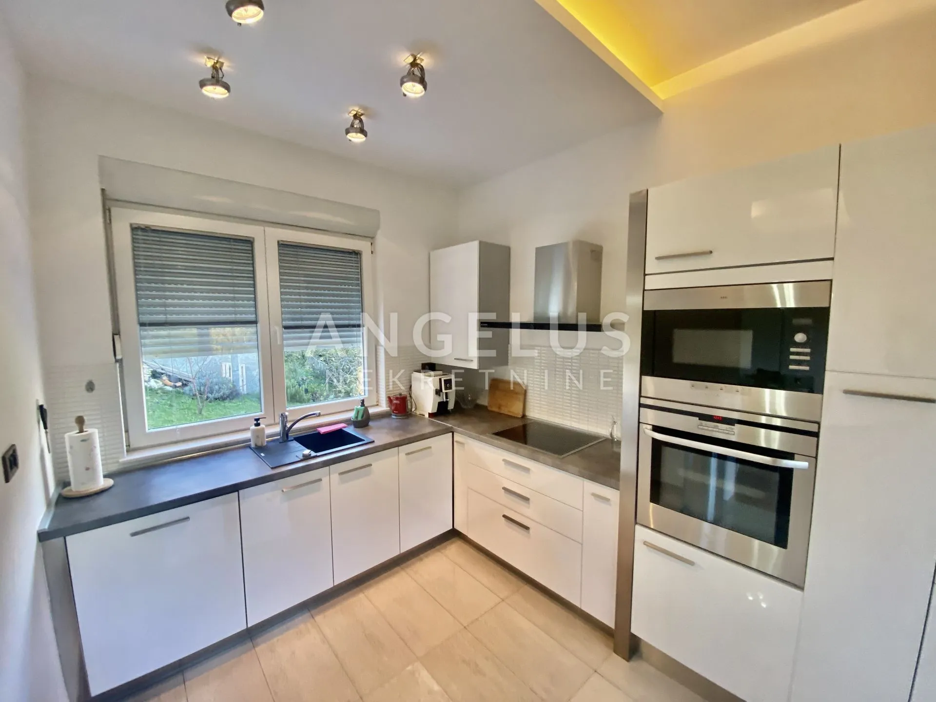 zagreb, pantovčak - luksuzni stan za najam 170m2 - slika 8
