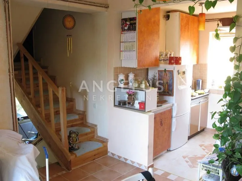 jastrebarsko - redovje kuća 90 m2 sa okućnicom 2215 m2 - slika 5