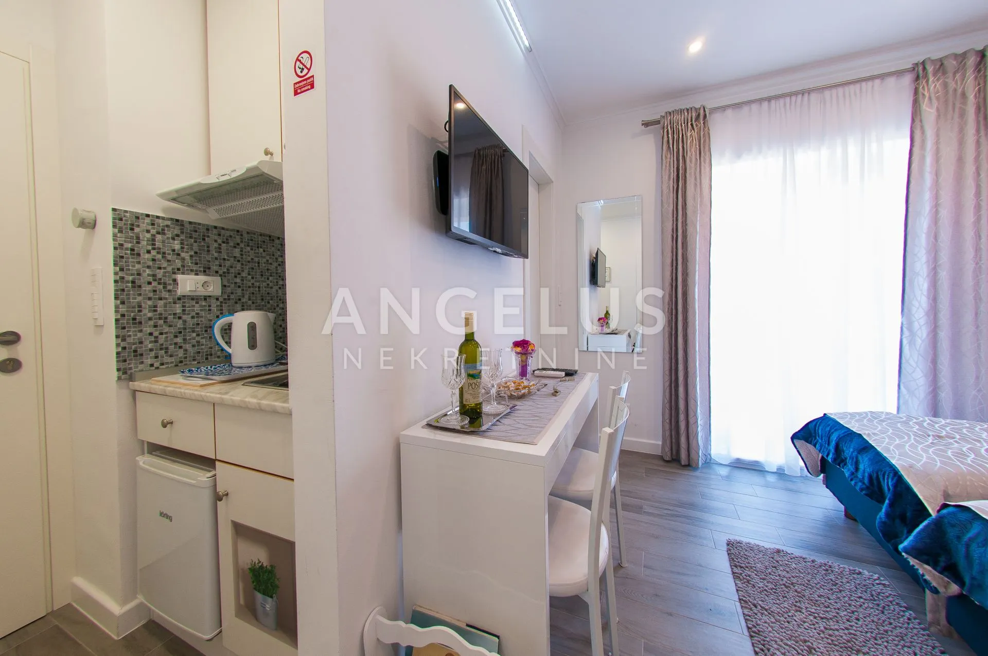 split, centar - uređeni apartmani u dioklecijanovoj palači - slika 4