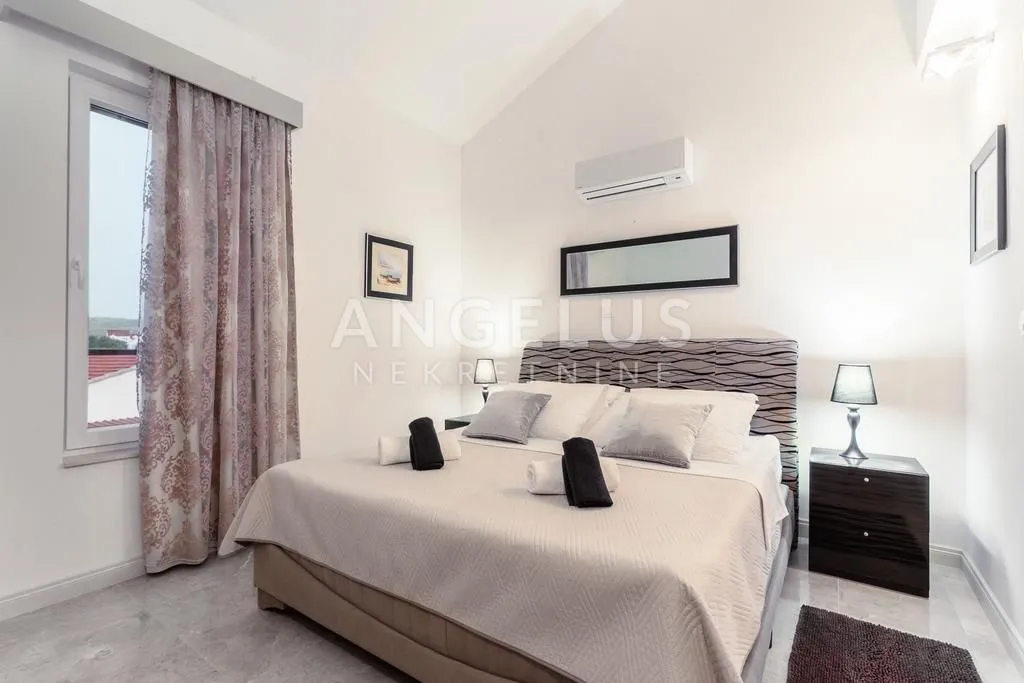 brač, milna - troetažni apartman, bazen i parking, prodaja - slika 8