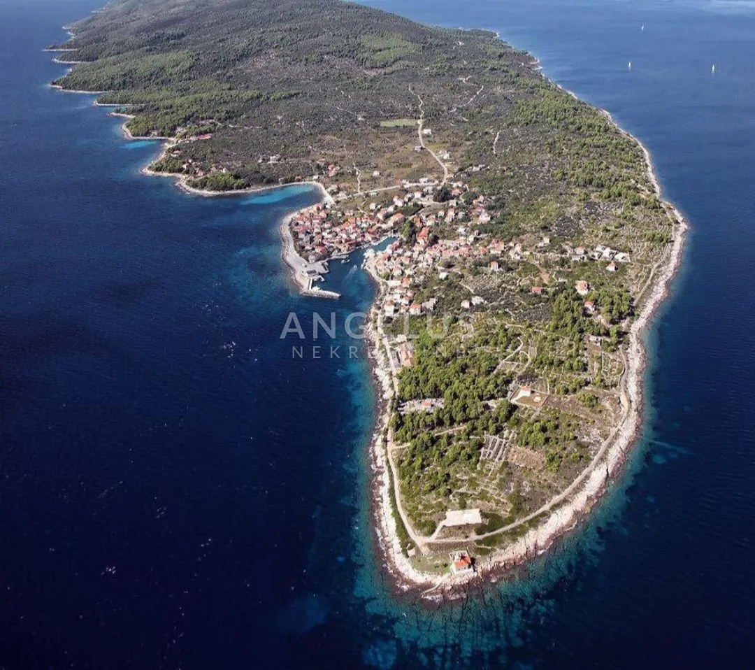 hvar, sućuraj - građevno zemljište, drugi red do mora, 1760 m2 - slika 2
