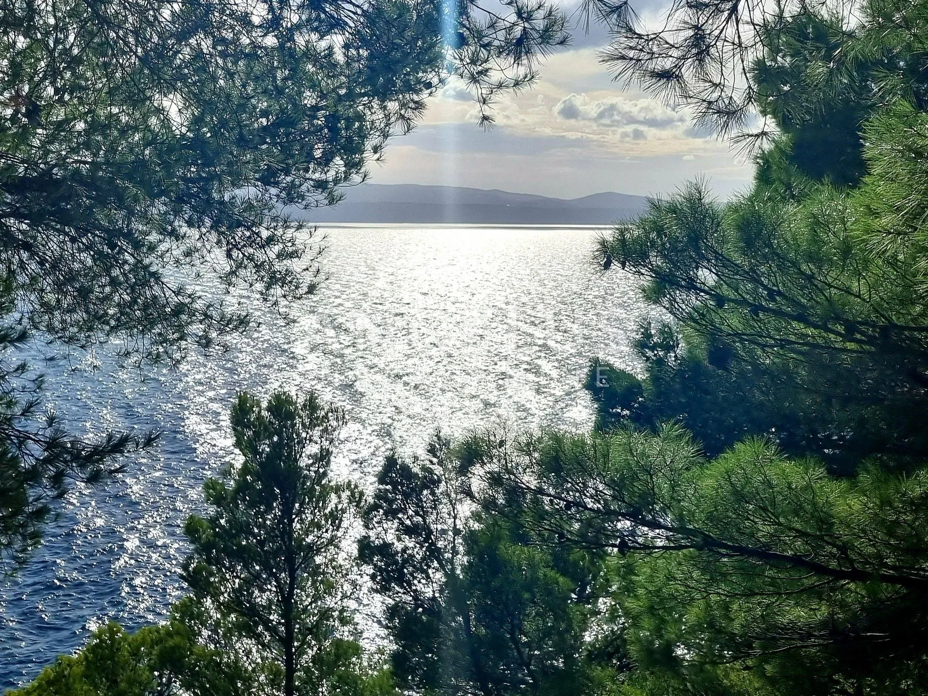 omiška rivijera - građ.zemljište prvi red do mora, pristup plaži - slika 13