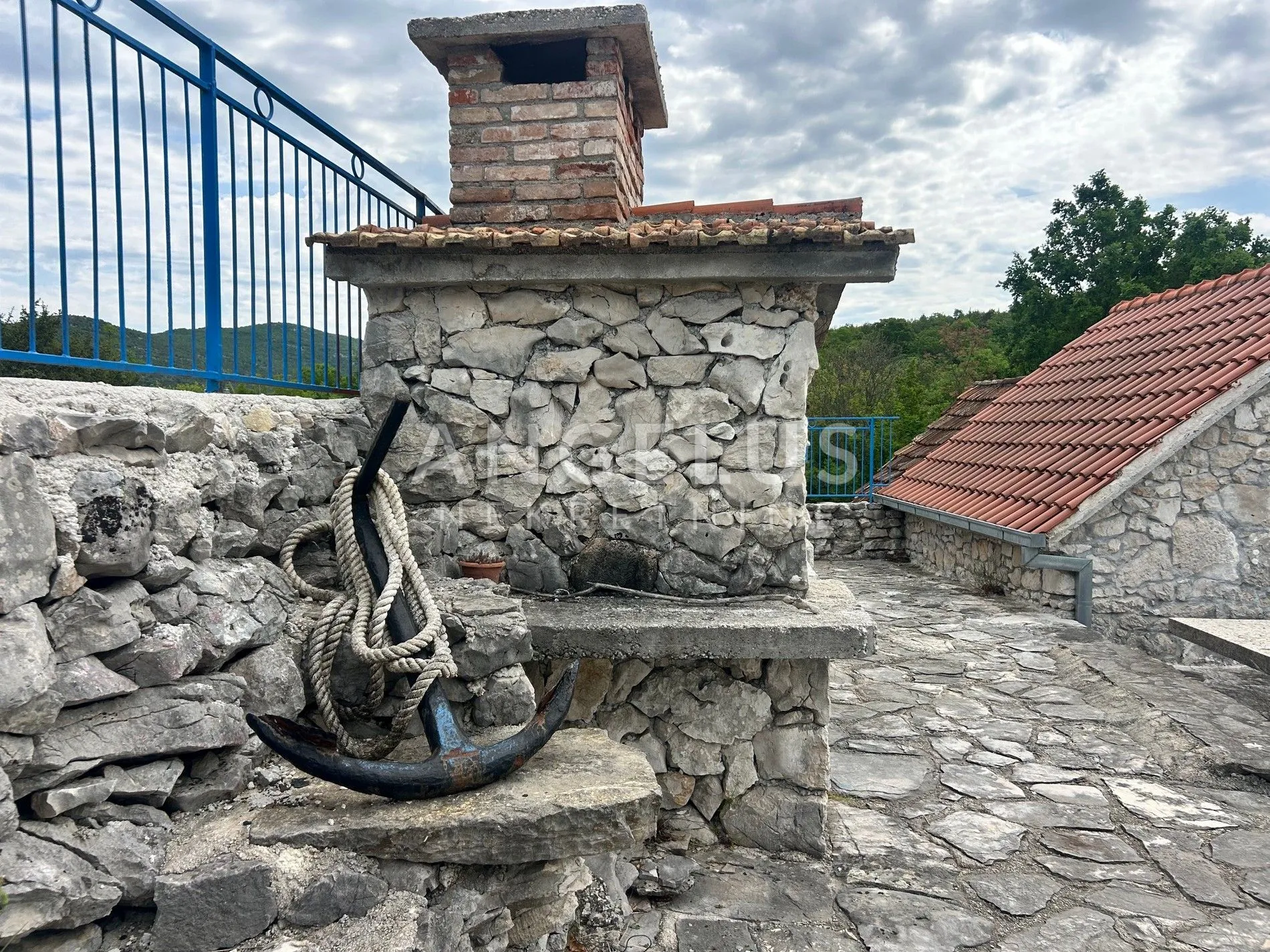 trolokve - poljoprivredno zem sa kamenom kućom, 26.000 m2, prodaja - slika 3