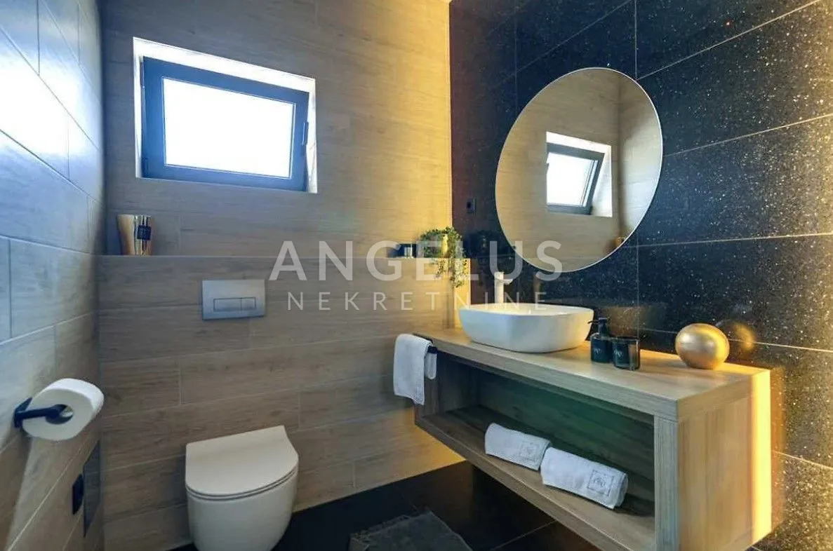 novi vinodolski - luksuzna kuća s bazenom 302m2 - slika 15