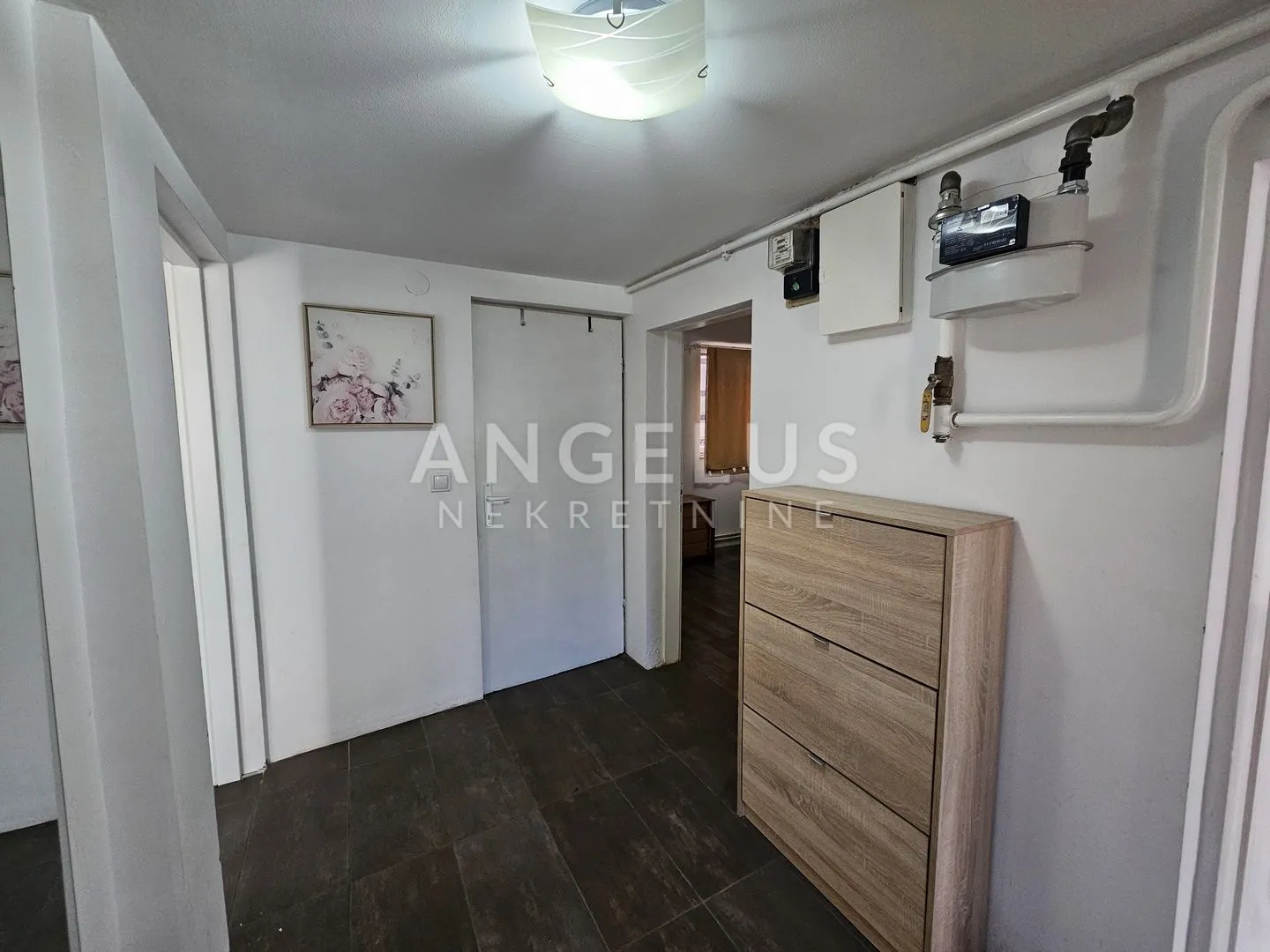 zagreb - kustošija kuća 65 m2 sa garažom - slika 8