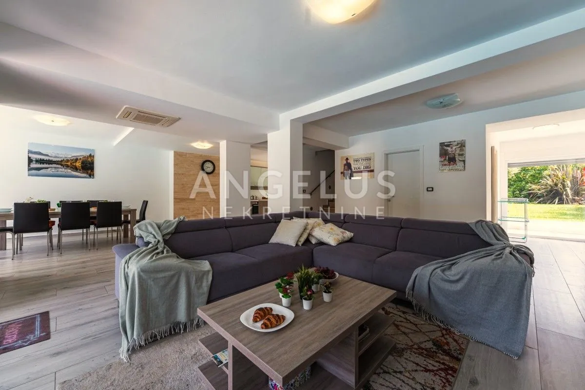 istra, pula - vila s bazenom za dugoročni najam, 285m2 - slika 7