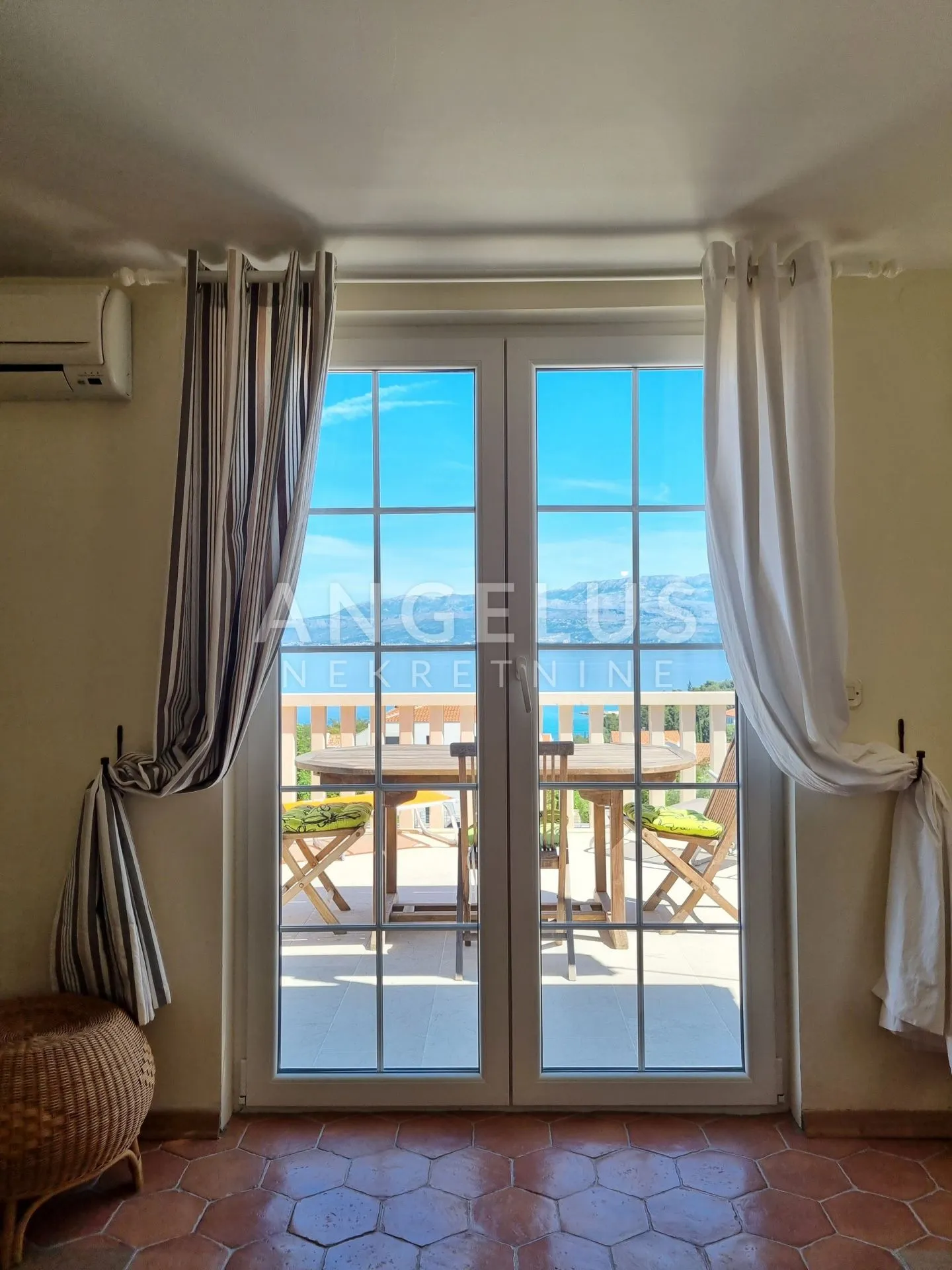 brač, supetar - predivna kuća blizu mora prodaja - slika 2