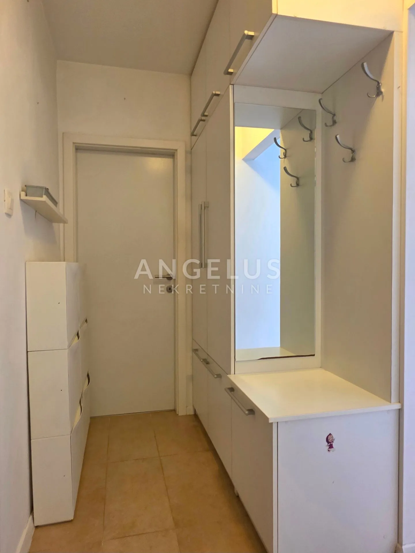 split 3 - dvosoban stan 60m2 sa velikom terasom 140m2 prodaja - slika 34