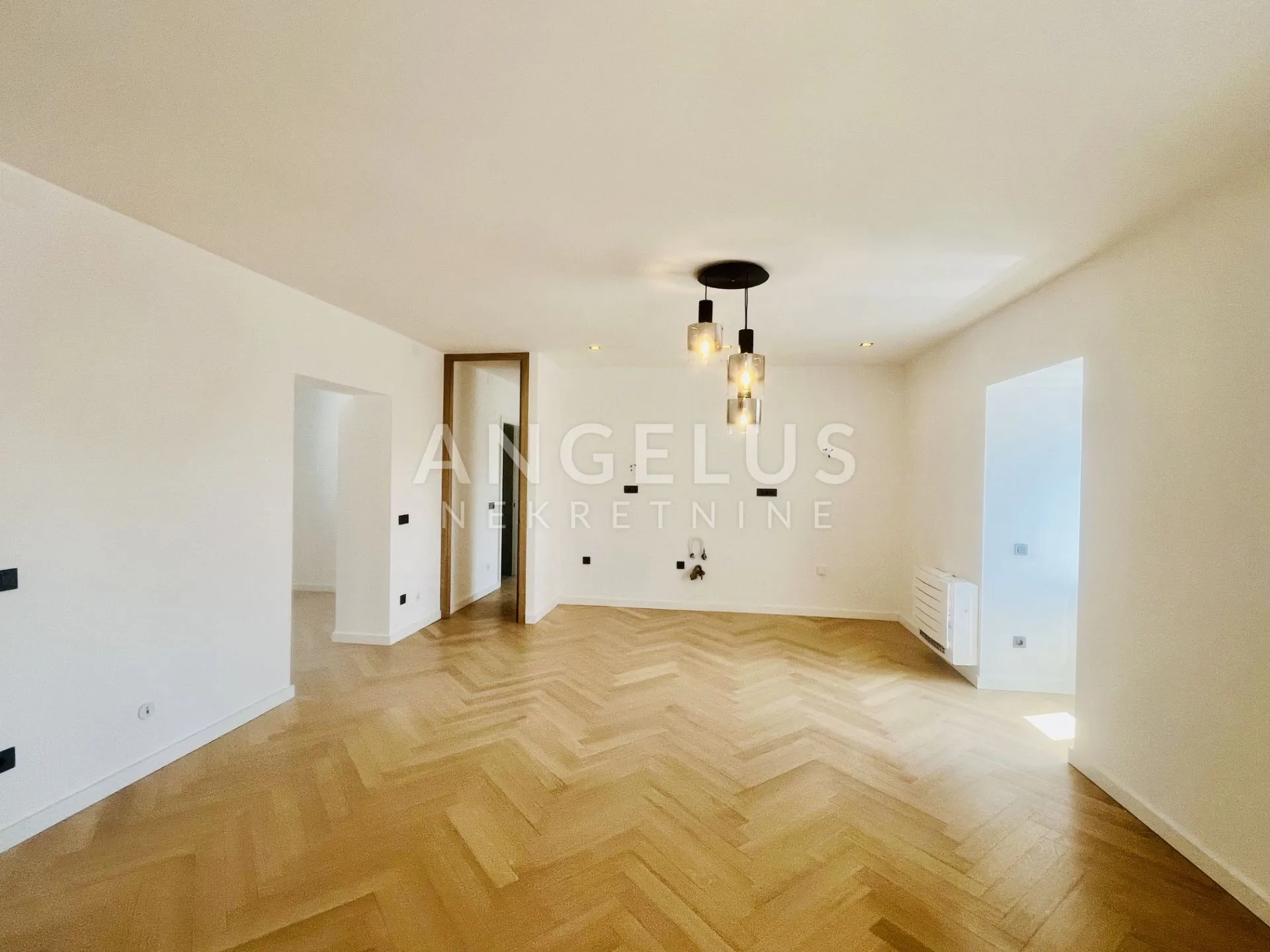 zagreb, cvjetni trg- renovirani stan za prodaju, 82 m2 - slika 3