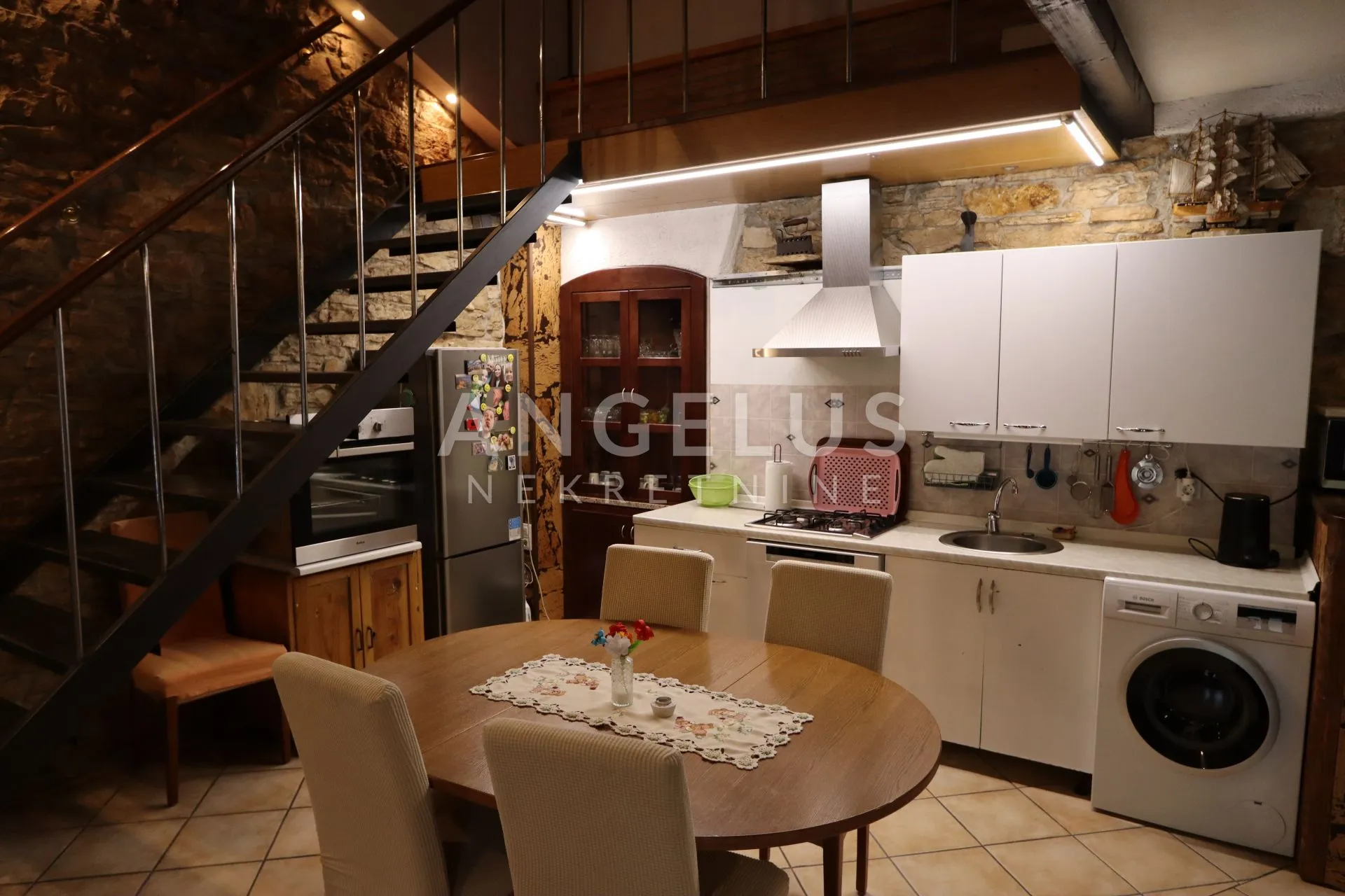 istra, pazin - dvojna kuća sa predivnim pogledom, 208m2, prodaja! - slika 6