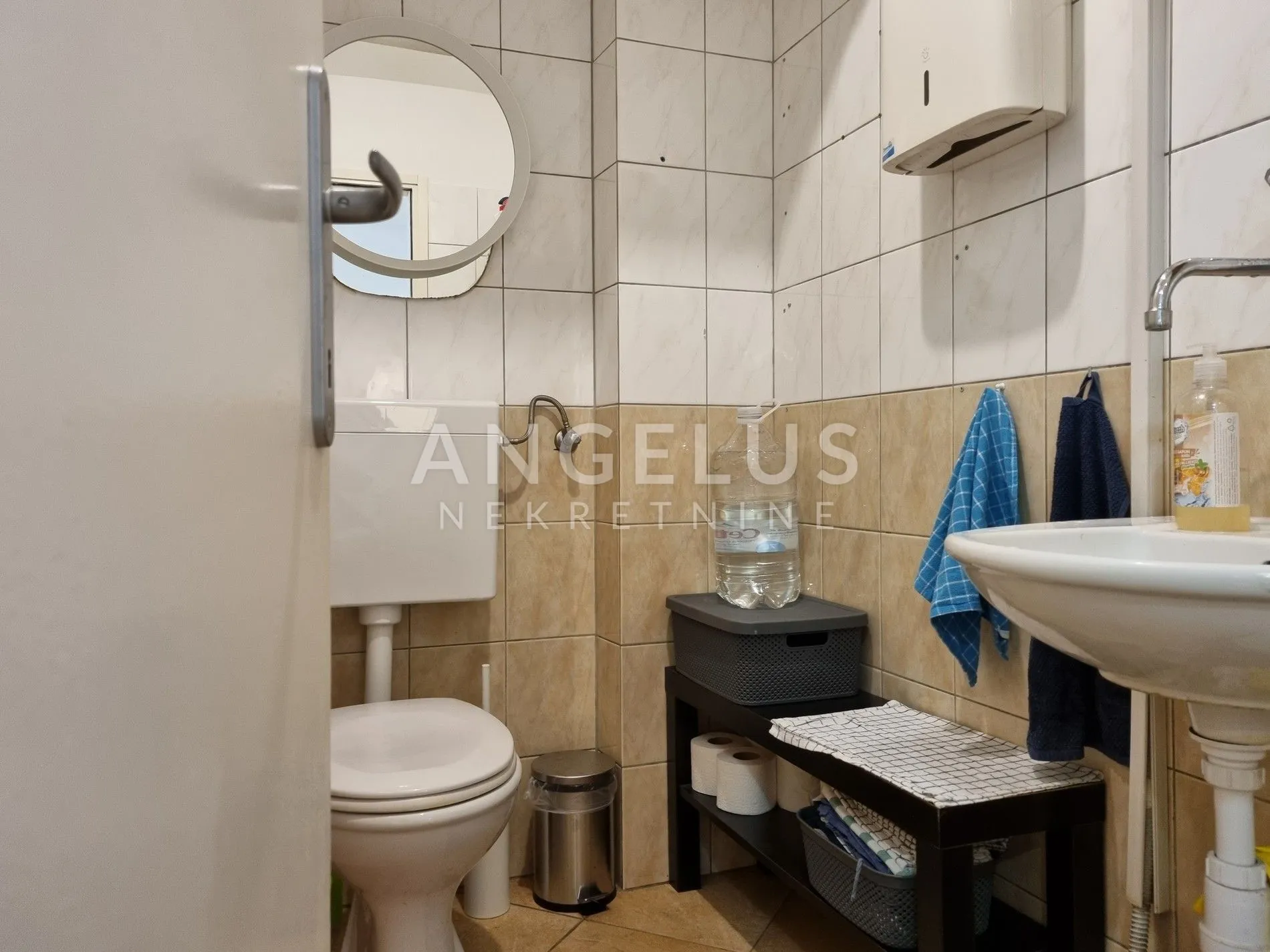 split, centar - ulični poslovni prostor, 40 m2 - slika 18