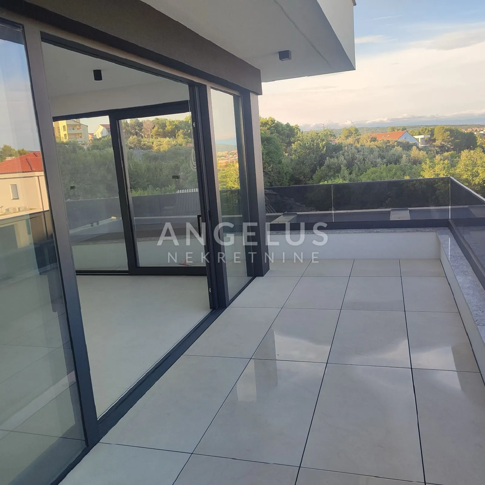 kvarner, krk - penthouse 135m2 s krovnom terasom i bazenom - slika 7