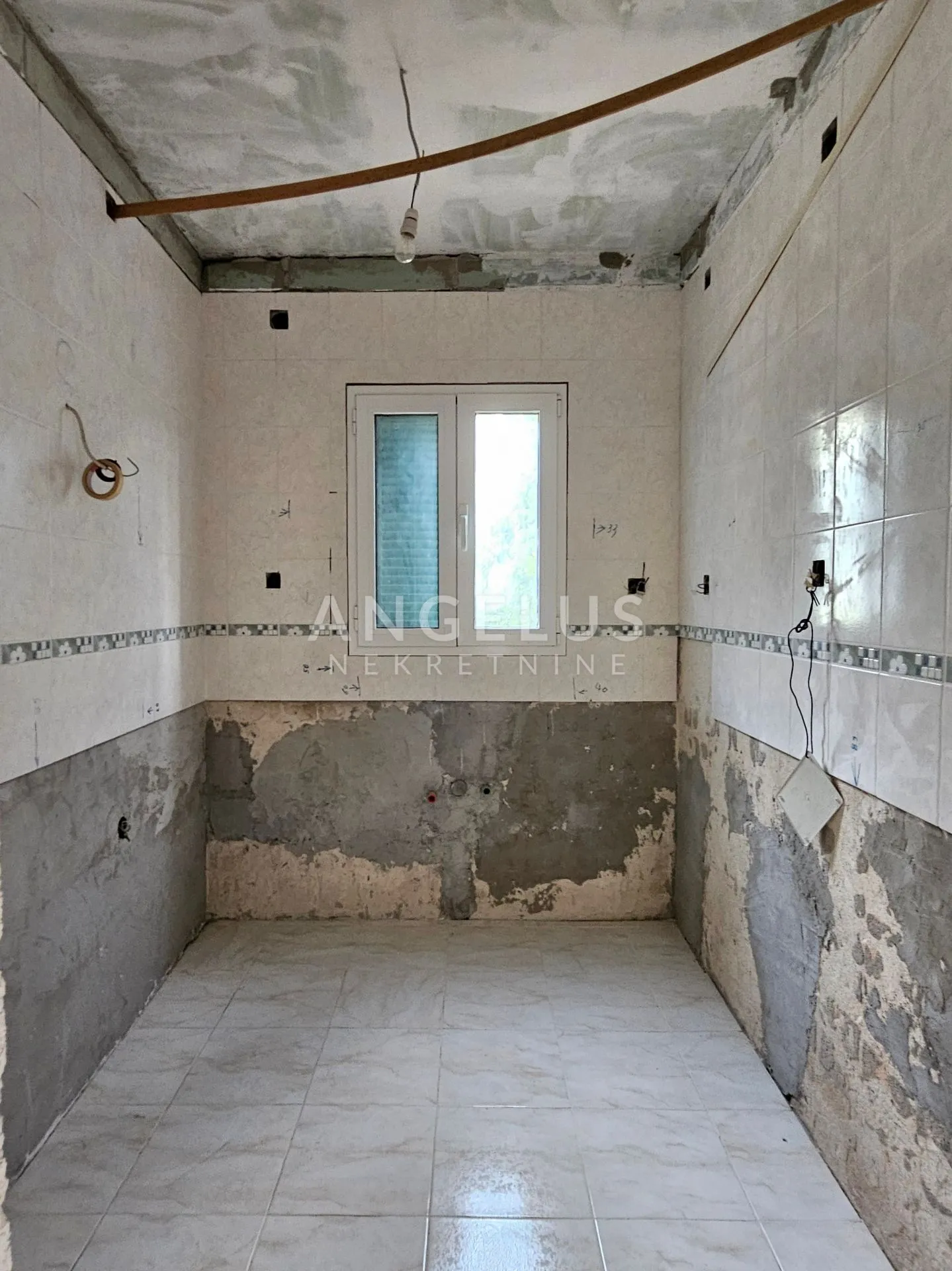 šolta, maslinica - samostojeća kuća blizu mora - slika 25