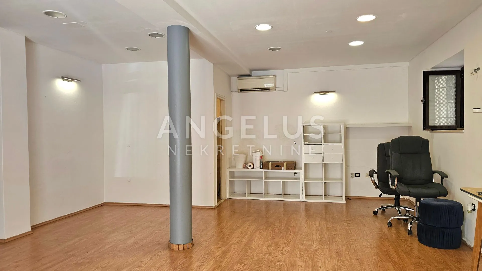 split, centar - ulični poslovni prostor, 40 m2 - slika 7