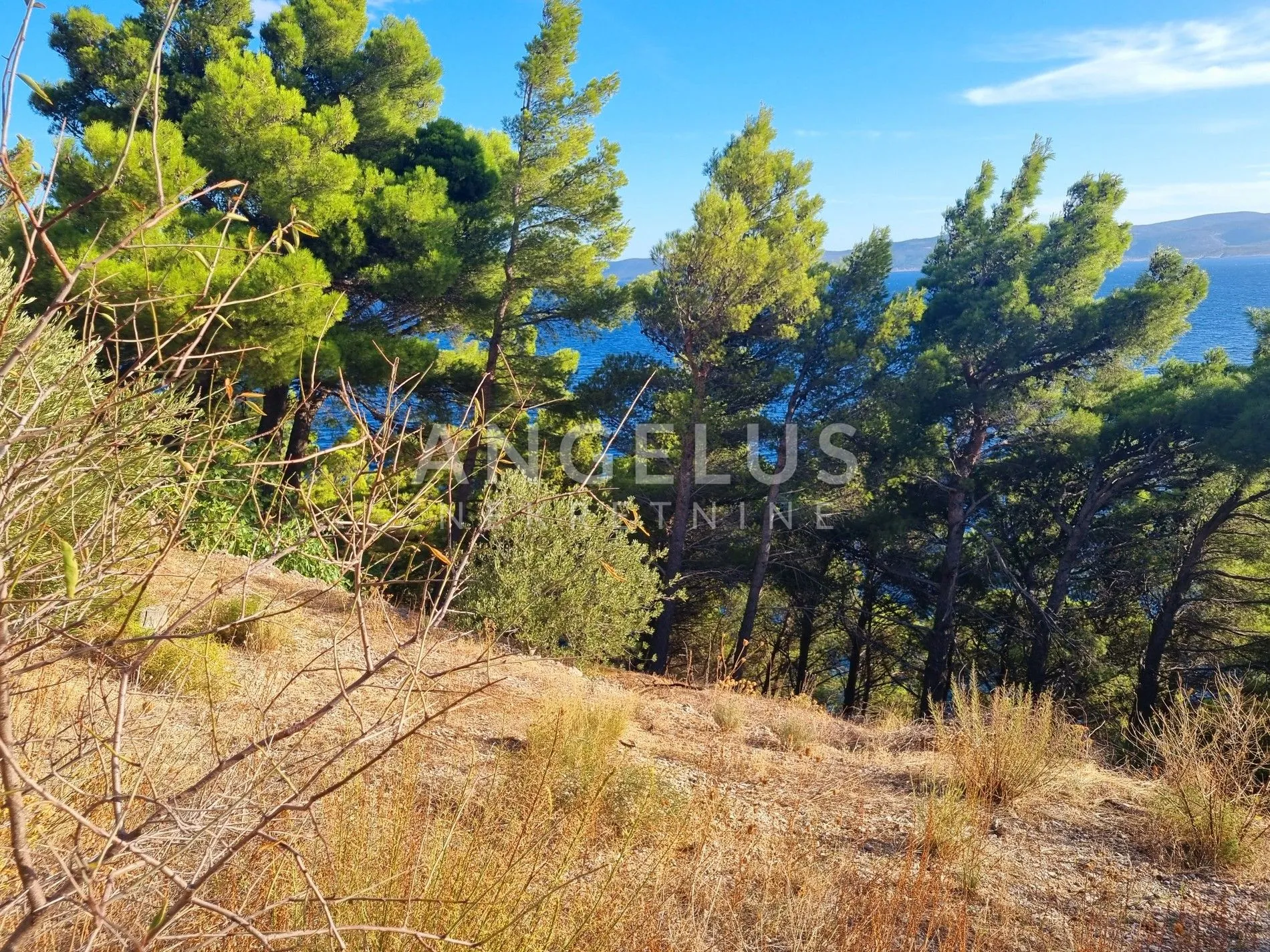 omiška rivijera - građ.zemljište prvi red do mora, pristup plaži - slika 26