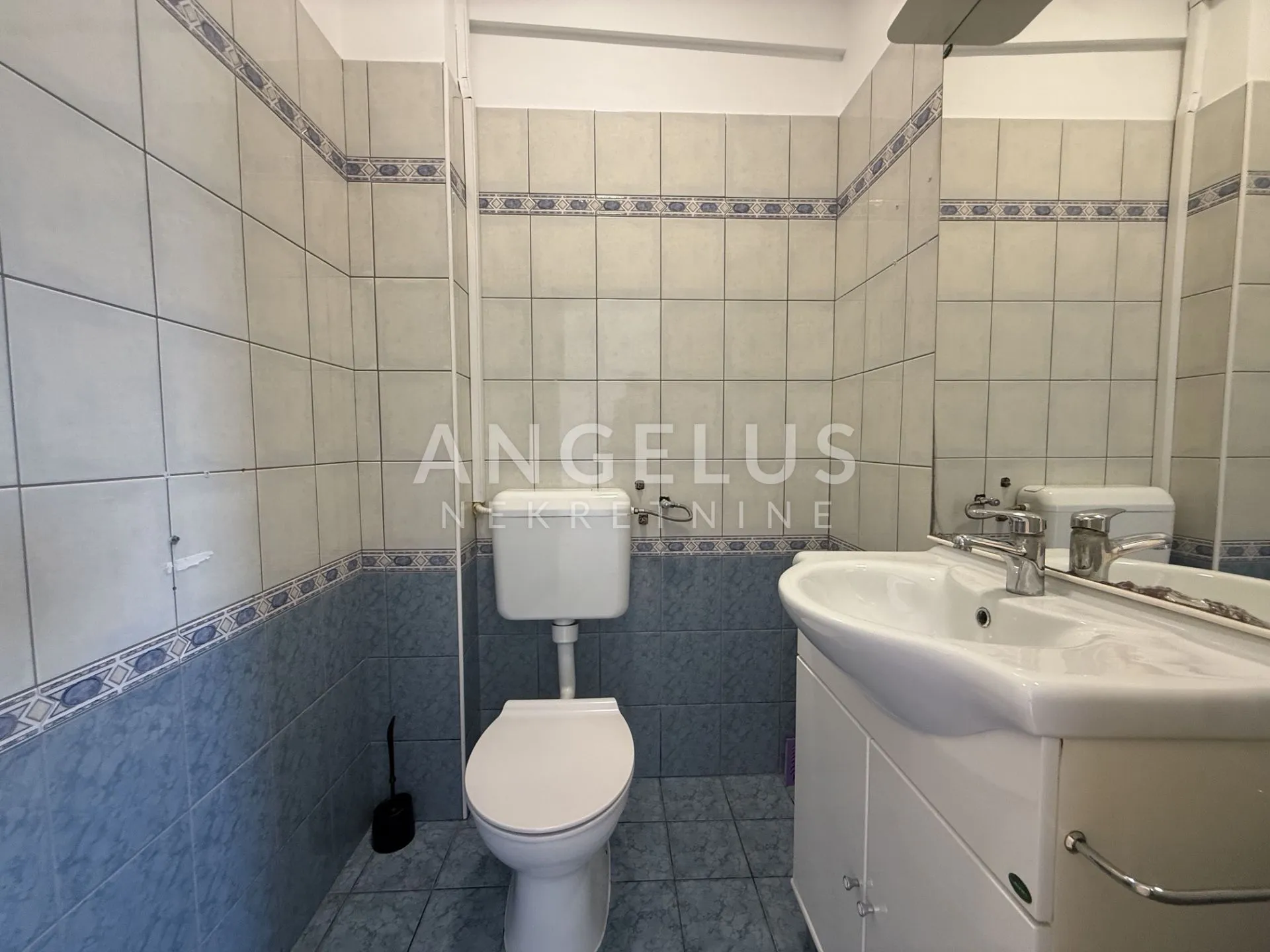 zagreb, buzin - uredsko, prodajno - skladišni prostor 650m2 s parkingom - slika 20