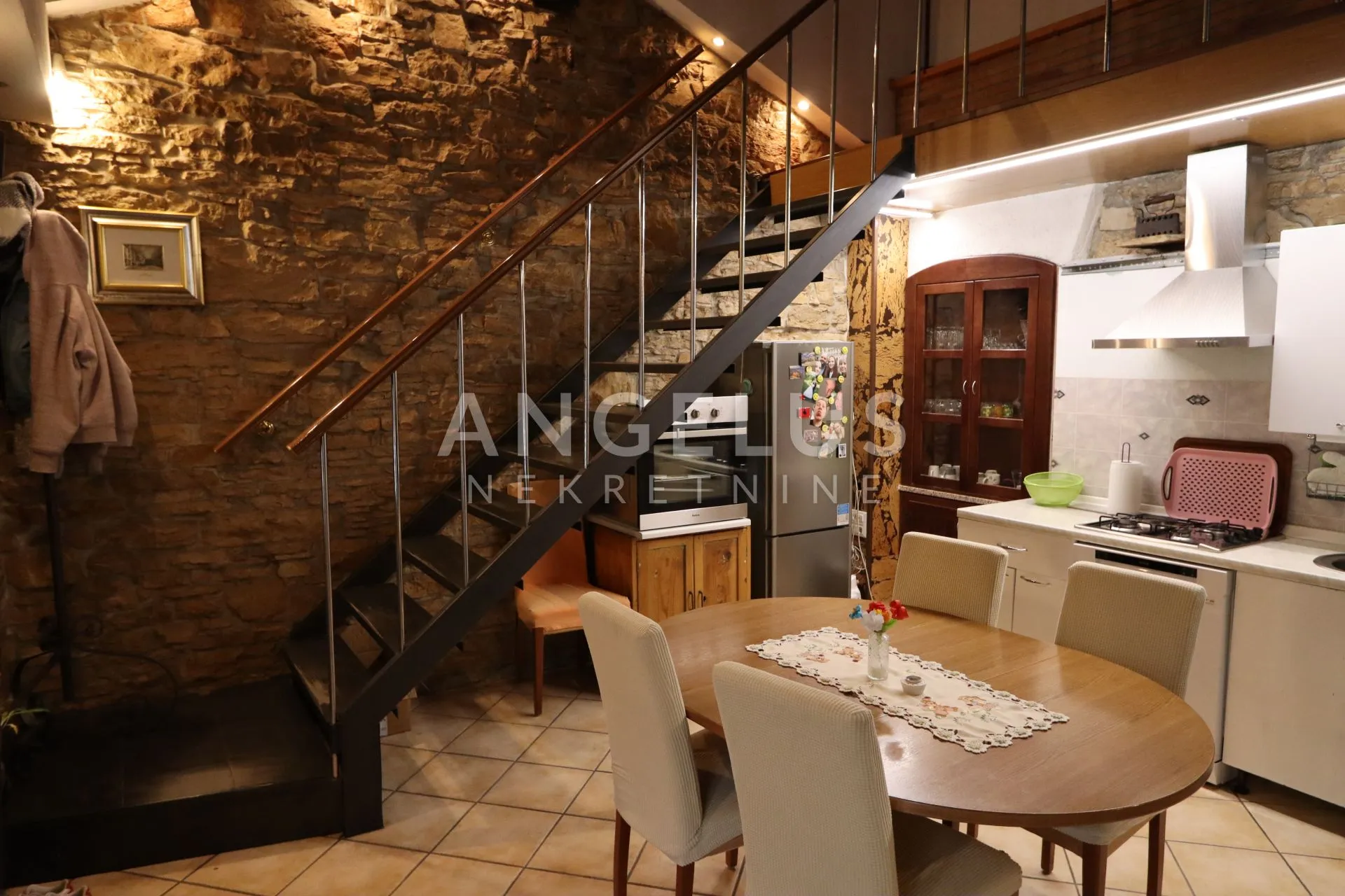 istra, pazin - dvojna kuća sa predivnim pogledom, 208m2, prodaja! - slika 10