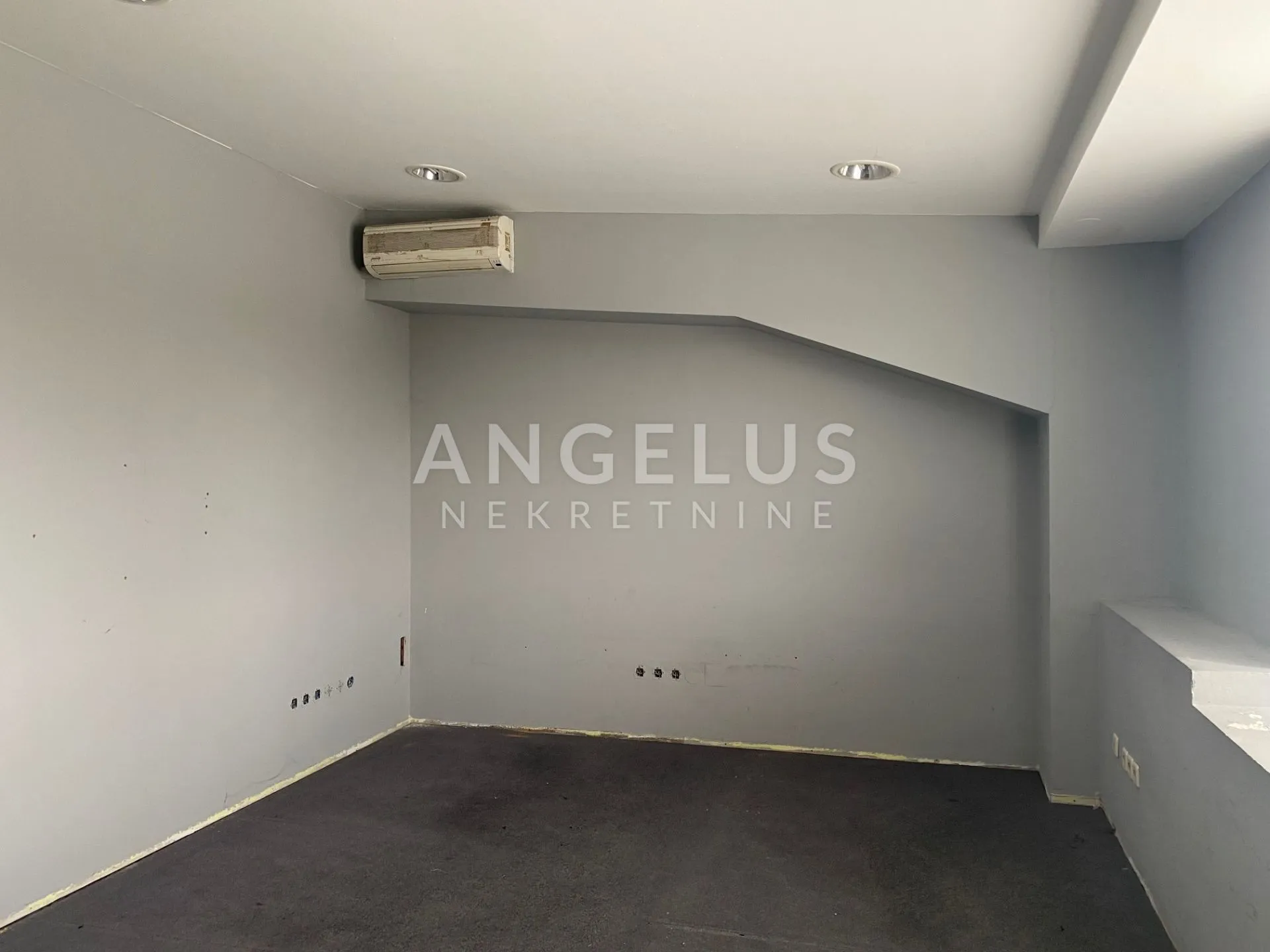 zagreb, buzin - uredsko, prodajno - skladišni prostor 650m2 s parkingom - slika 16