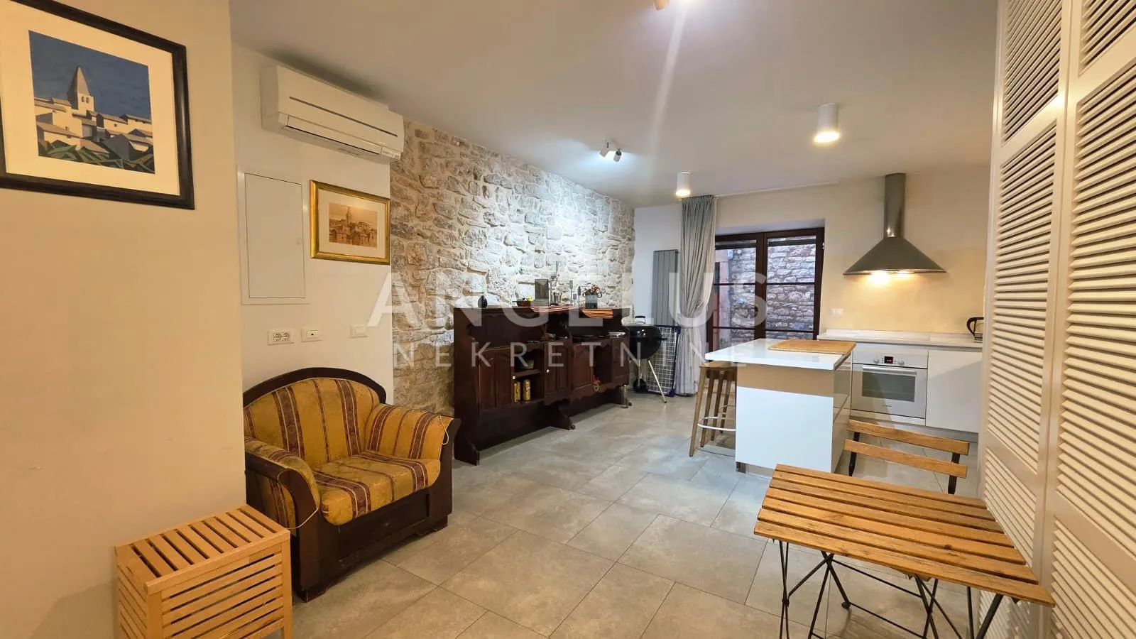 istra, bale - renovirana kuća u staroj jezgri, 240m2, dugoročno! - slika 2