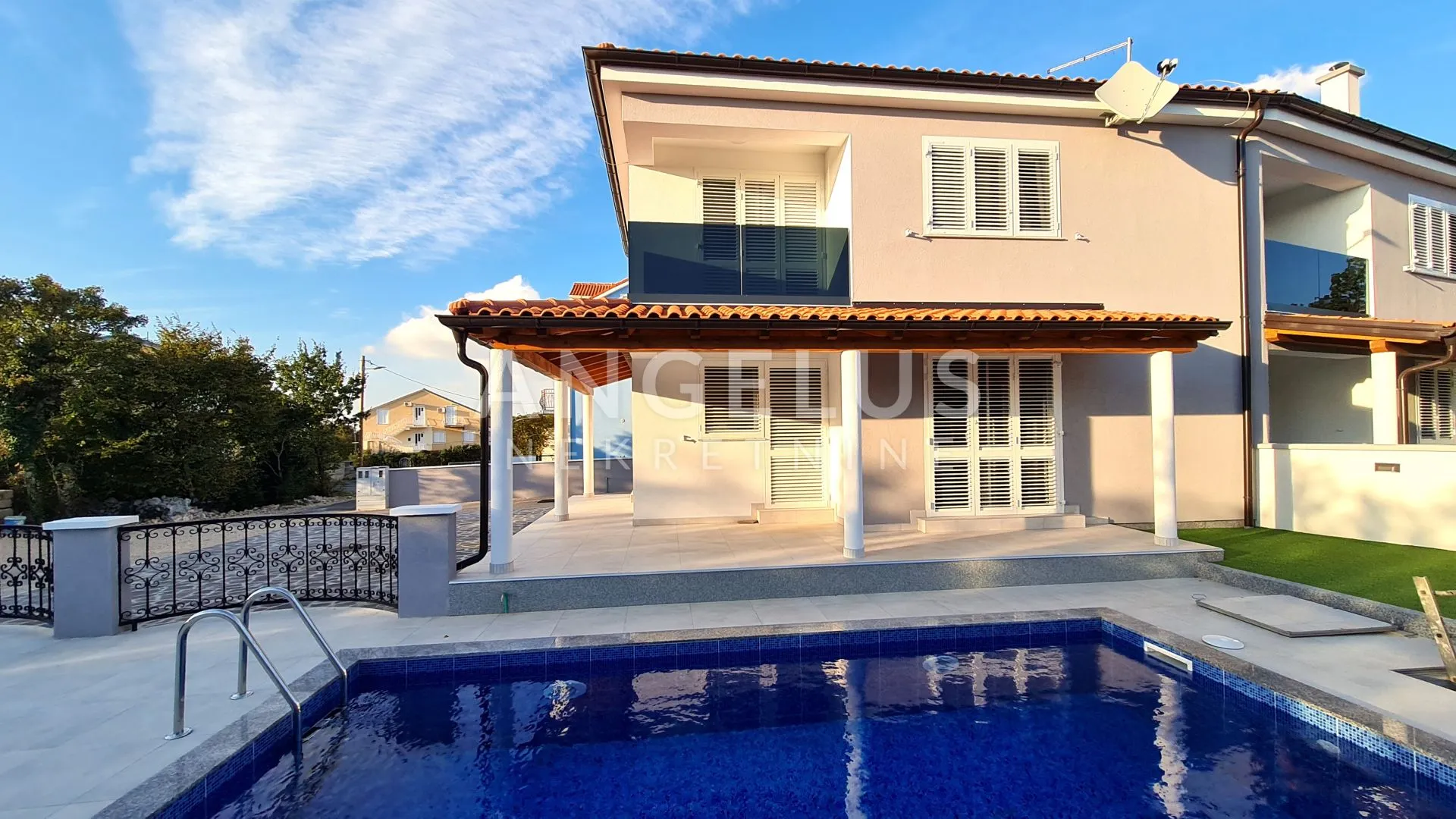 crikvenica, jadranovo - duplex kuća 100m2 s bazenom - slika 2
