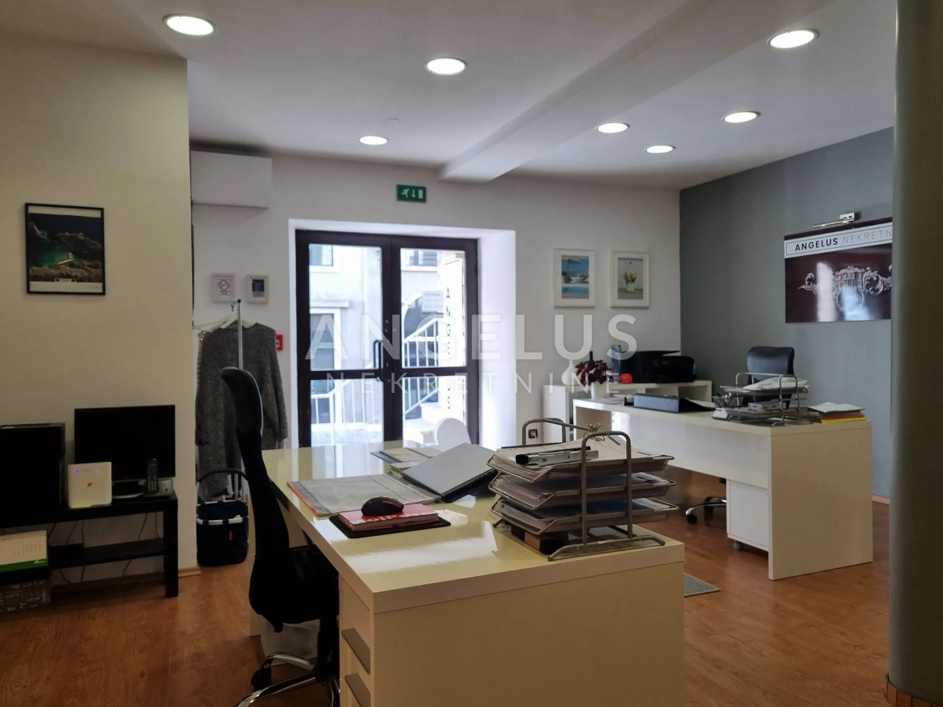 split, centar - ulični poslovni prostor, 40 m2 - slika 12