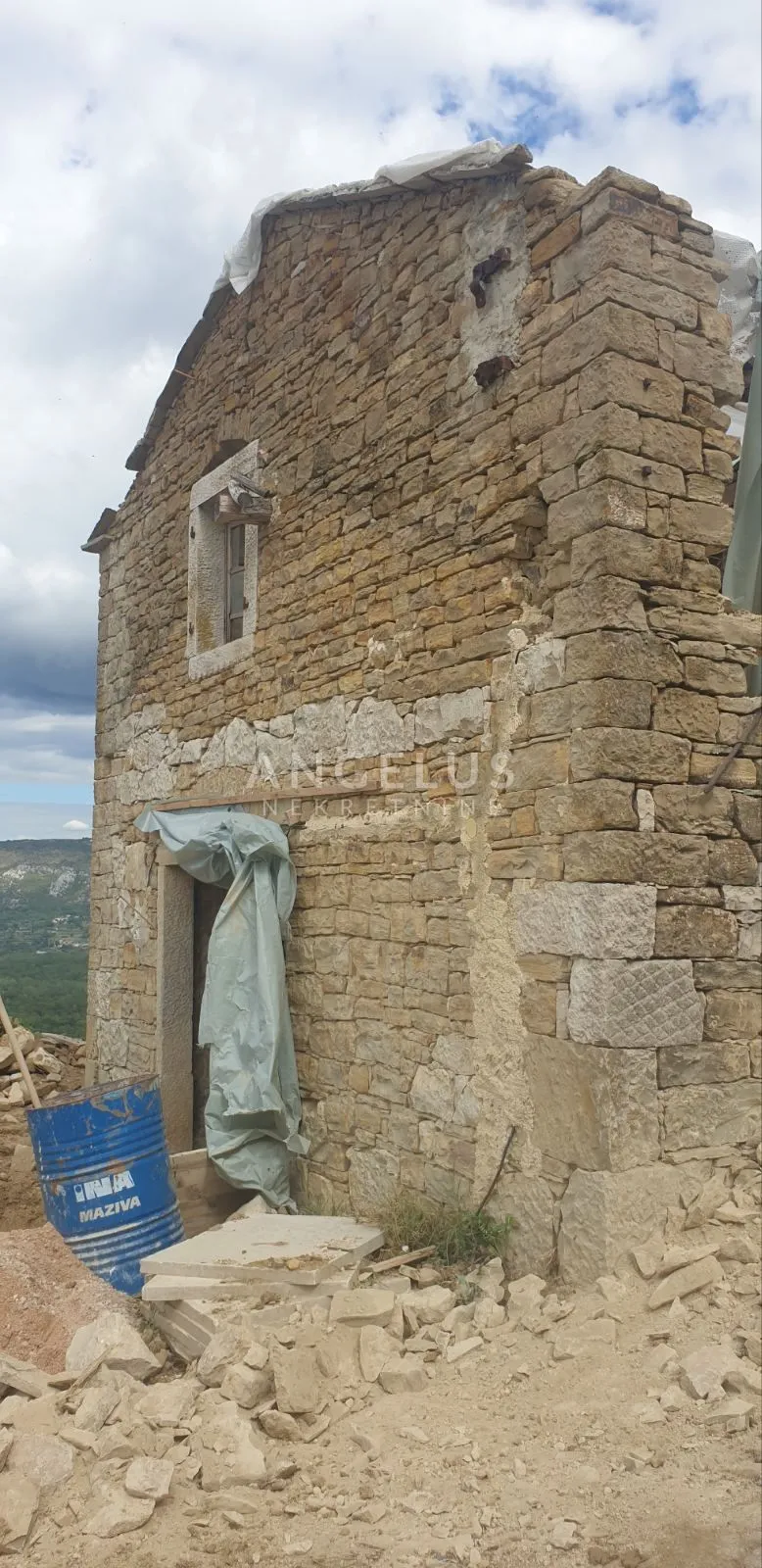 istra, motovun - kamena kuća u renovaciji, 80m2 - slika 12