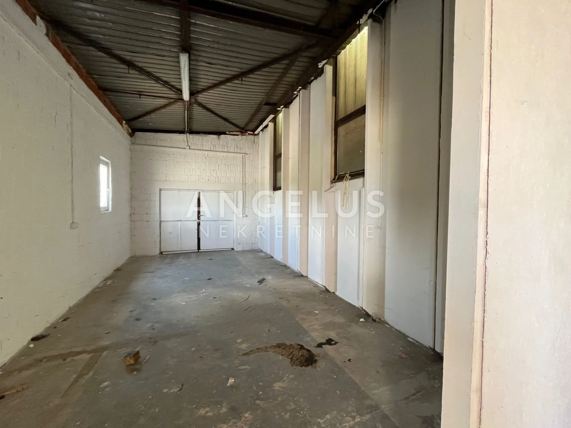 požega - skladište 400m2 s dvorištem - slika 3