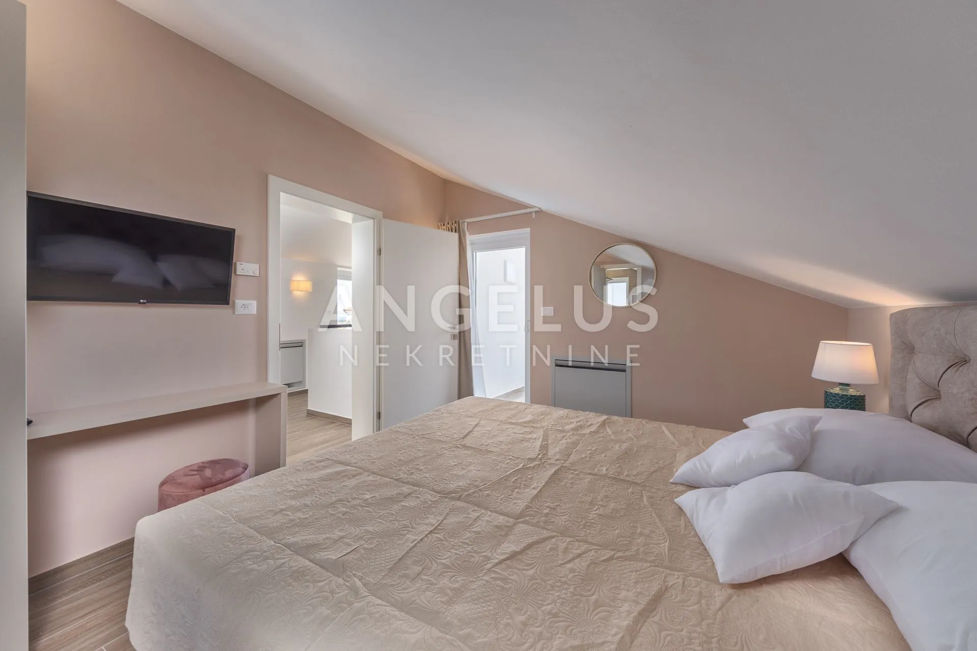 istra, poreč - prodaje se villa sa bazenom - slika 16