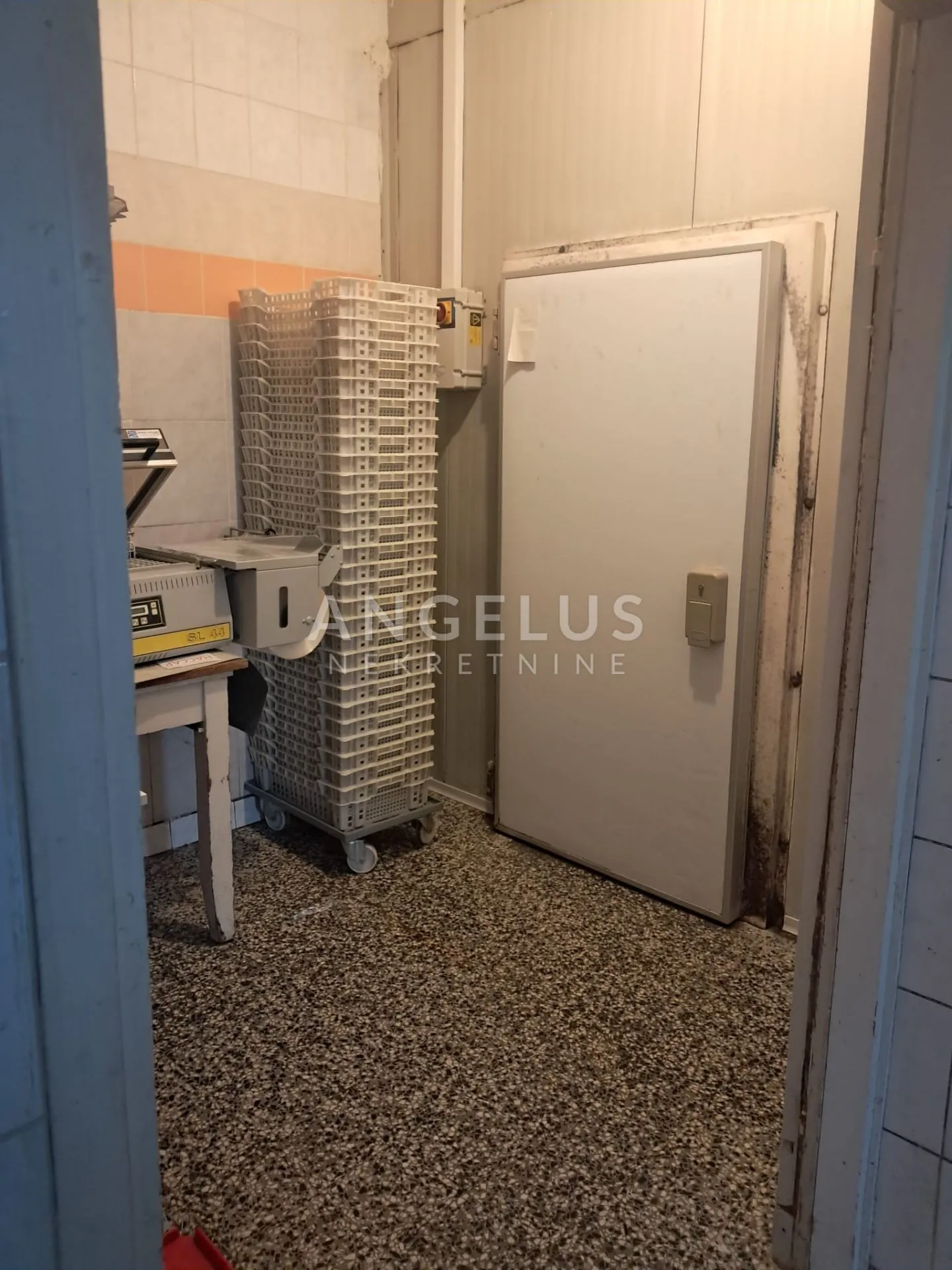 zagreb, črnomerec - kuća 360m2, zemljište 1.370m2, (prodaja) - slika 6